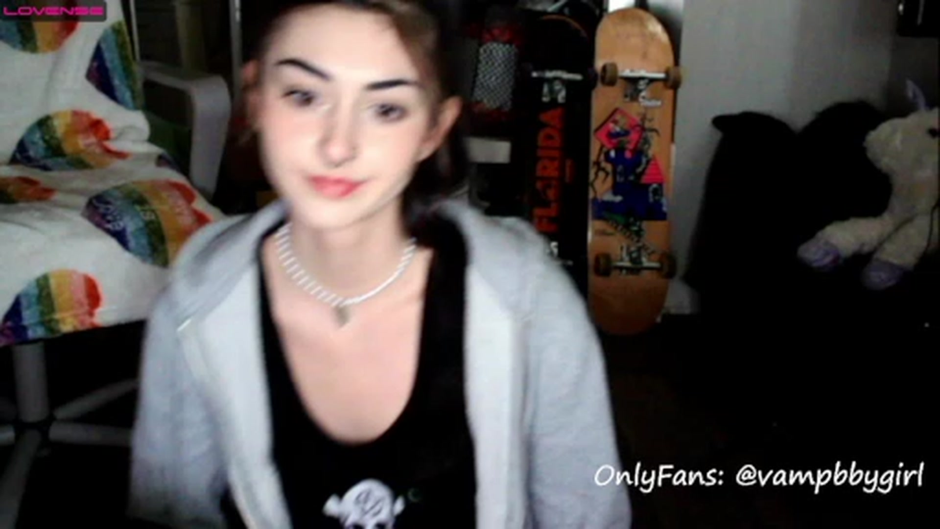 Gallery image thumbnail from vampbabyy's myfreecams stream on, 11/14/2022, 18:33 image 7 of 20