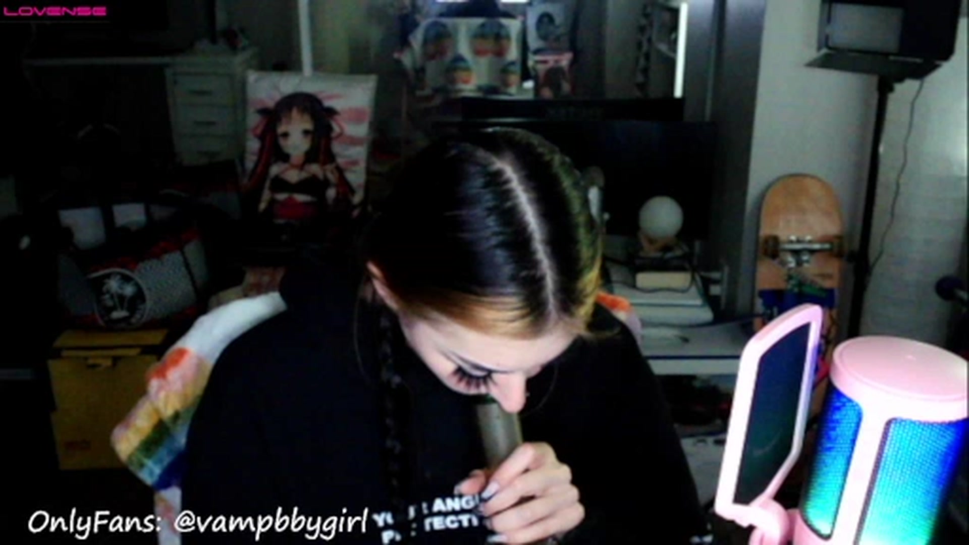Gallery image thumbnail from vampbabyy's myfreecams stream on, 01/01/2023, 20:16 image 16 of 20