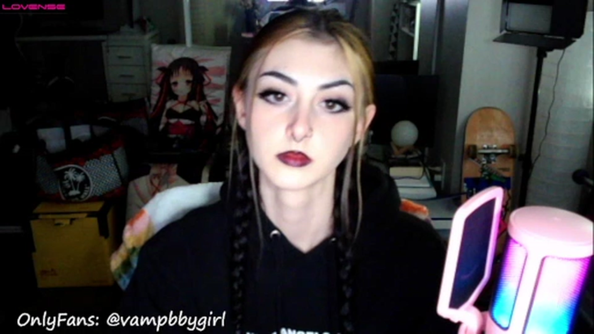Gallery image thumbnail from vampbabyy's myfreecams stream on, 01/01/2023, 20:16 image 7 of 20