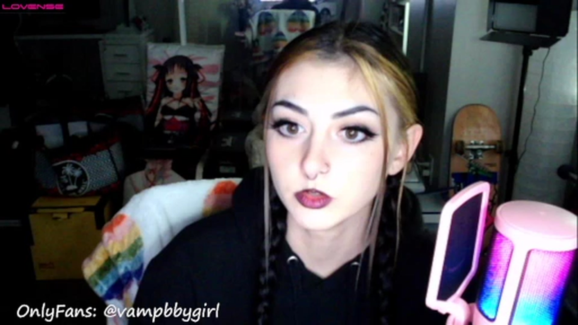 Gallery image thumbnail from vampbabyy's myfreecams stream on, 01/01/2023, 20:16 image 12 of 20