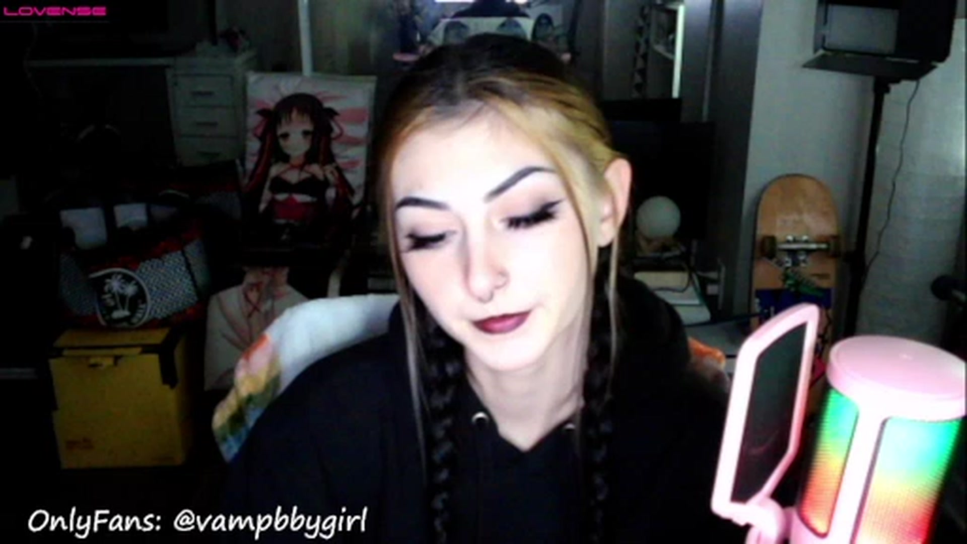 Gallery image thumbnail from vampbabyy's myfreecams stream on, 01/01/2023, 20:16 image 1 of 20