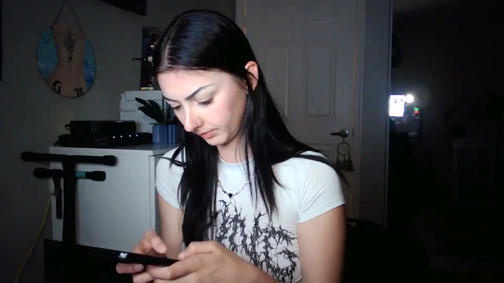 Gallery image thumbnail from vampbabyy's myfreecams stream on, 05/20/2025, 24:43 image 10 of 20