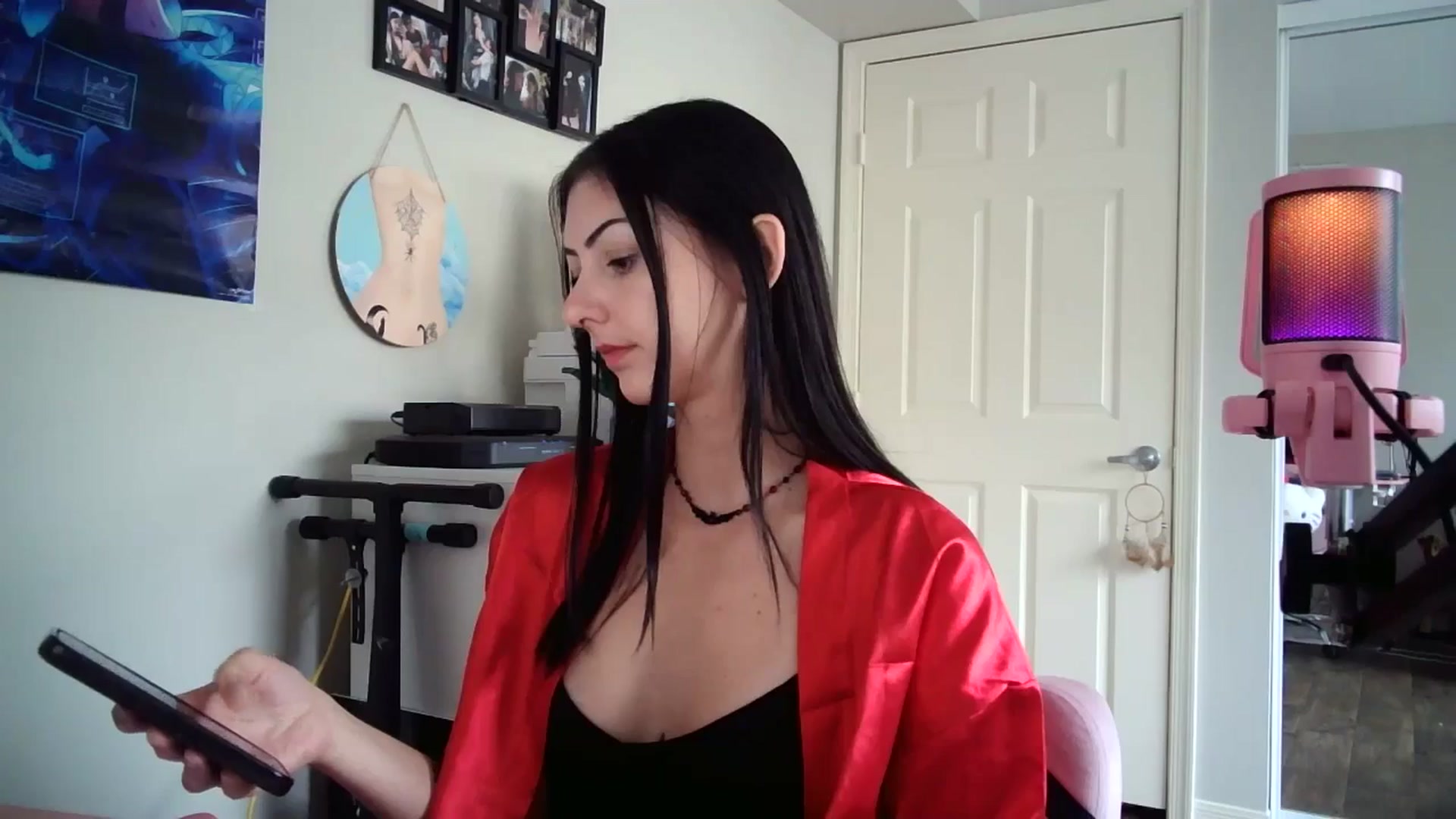 Gallery image thumbnail from vampbabyy's myfreecams stream on, 06/03/2025, 15:44 image 2 of 20