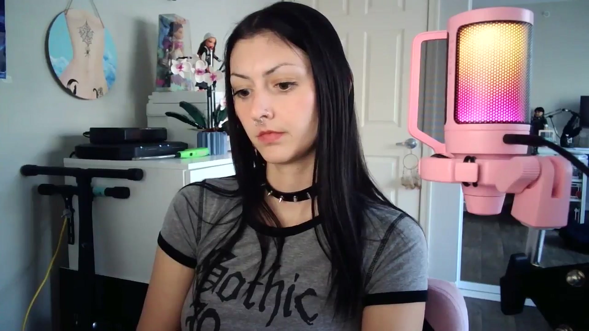 Gallery image thumbnail from vampbabyy's myfreecams stream on, 08/18/2025, 18:29 image 14 of 20
