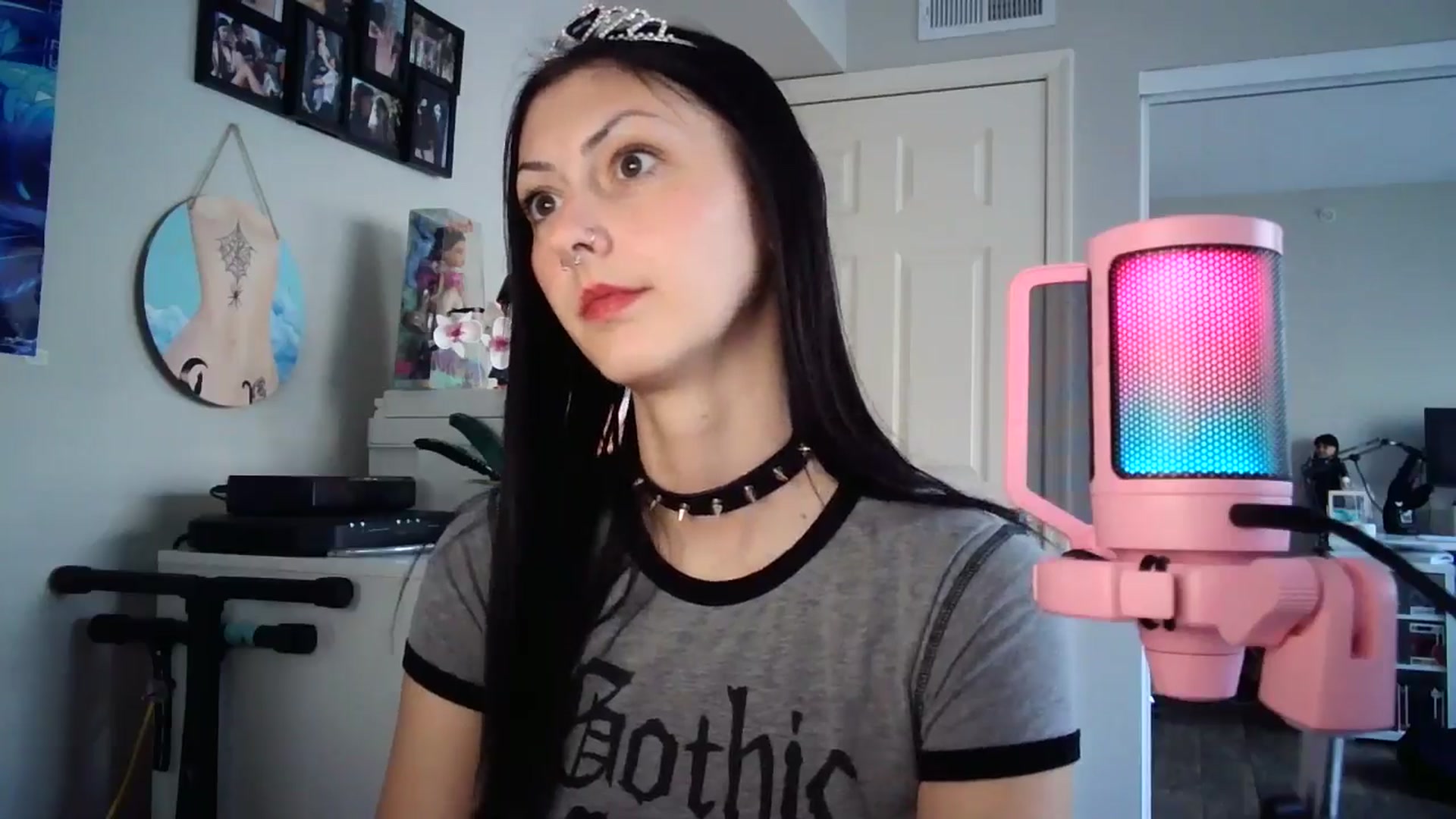 Gallery image thumbnail from vampbabyy's myfreecams stream on, 08/18/2025, 18:29 image 4 of 20