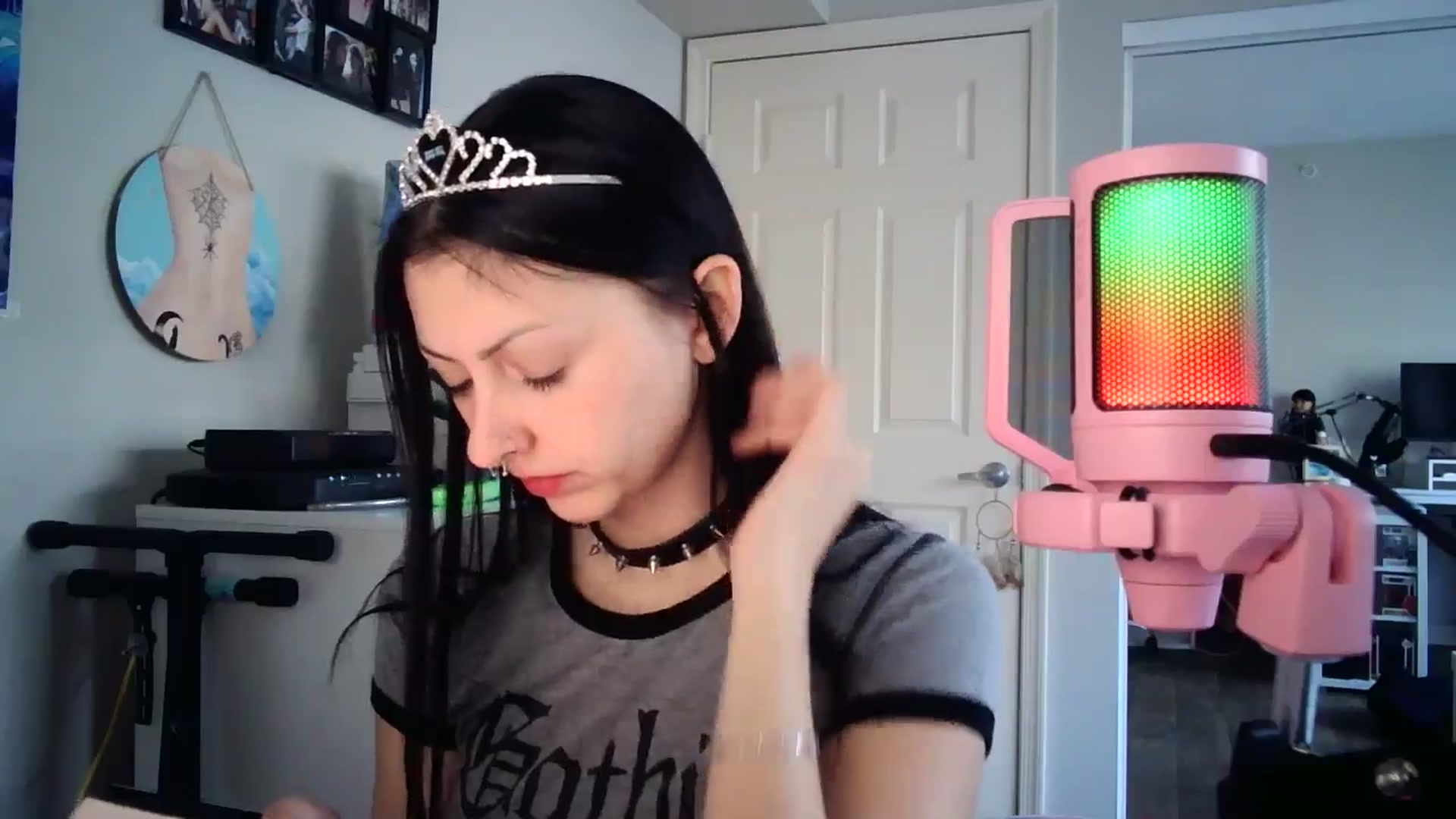 Gallery image thumbnail from vampbabyy's myfreecams stream on, 08/18/2025, 18:29 image 6 of 20