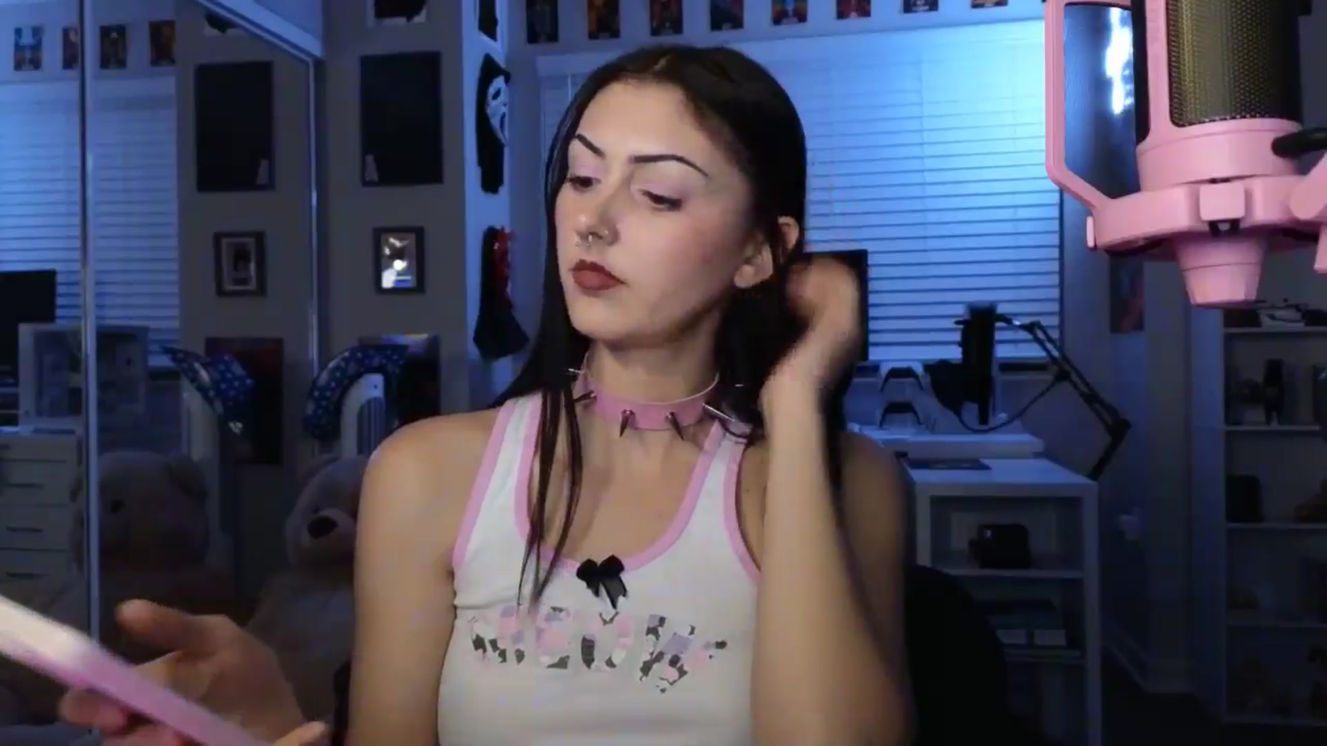Gallery image thumbnail from vampbabyy's myfreecams stream on, 09/09/2025, 01:19 image 17 of 20