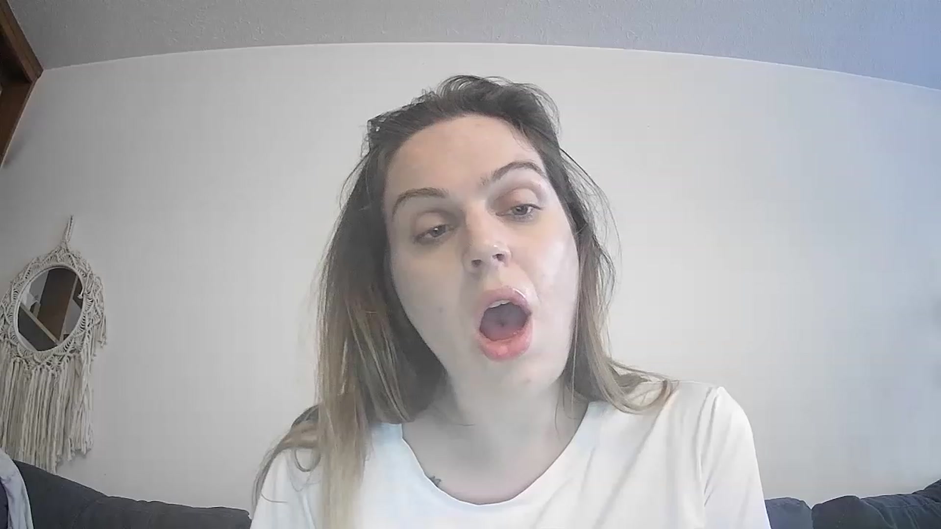 Gallery image thumbnail from vanessaxo87's myfreecams stream on, 11/15/2022, 20:25 image 10 of 20