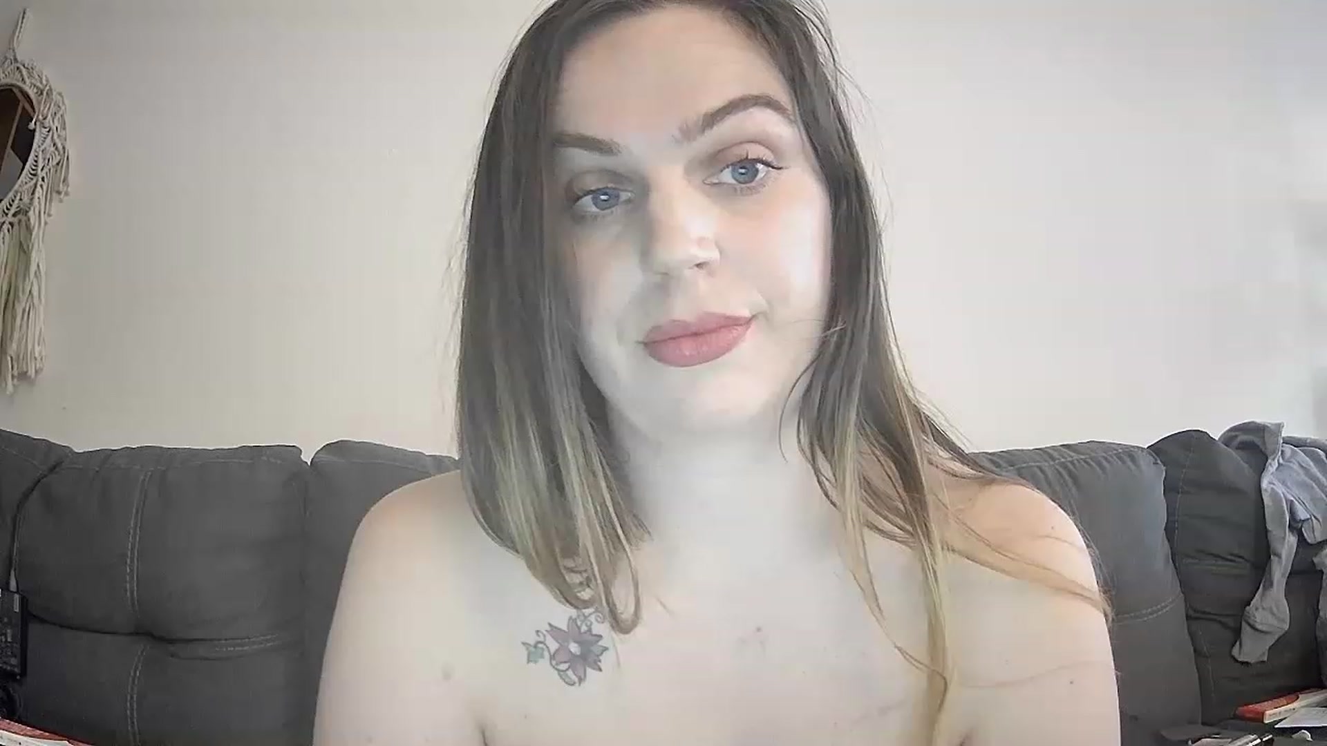 Gallery image thumbnail from vanessaxo87's myfreecams stream on, 11/16/2022, 19:07 image 20 of 20