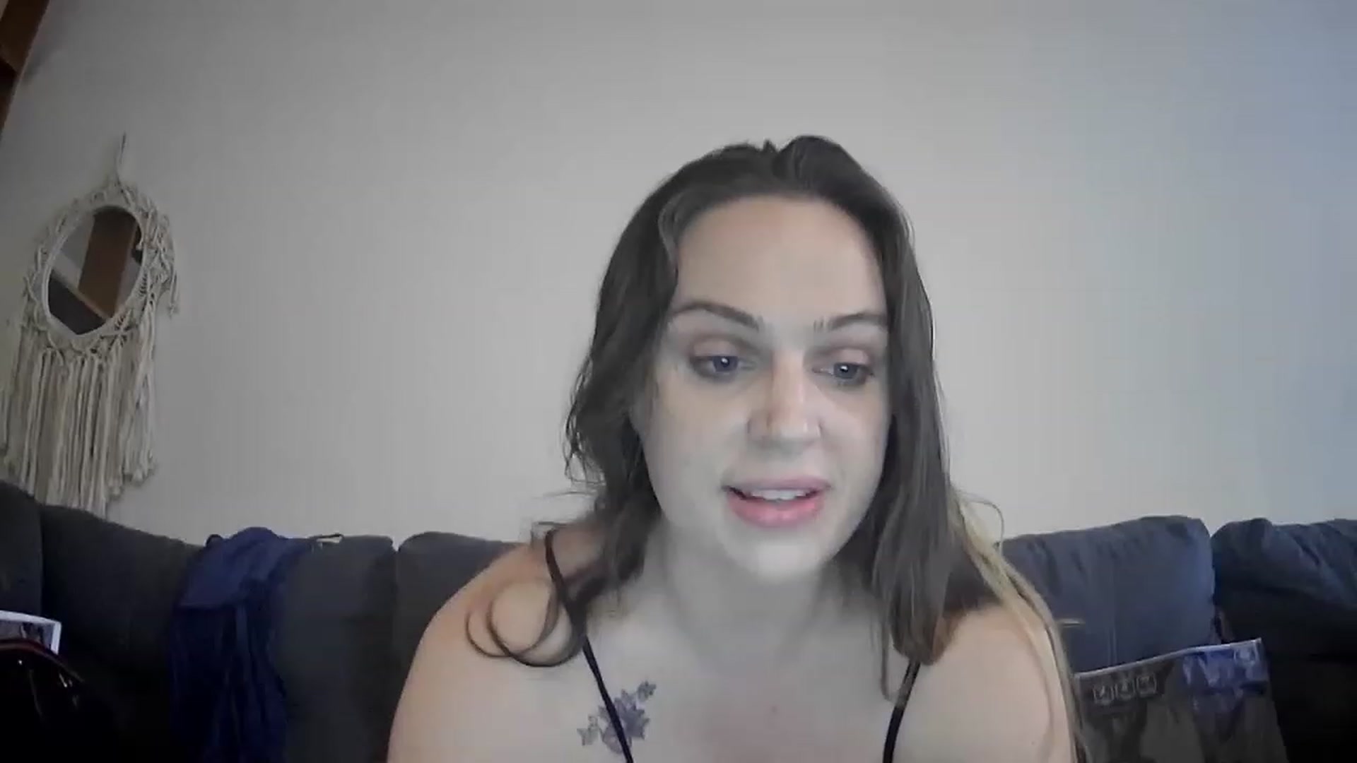 Gallery image thumbnail from vanessaxo87's myfreecams stream on, 11/24/2022, 19:01 image 8 of 20