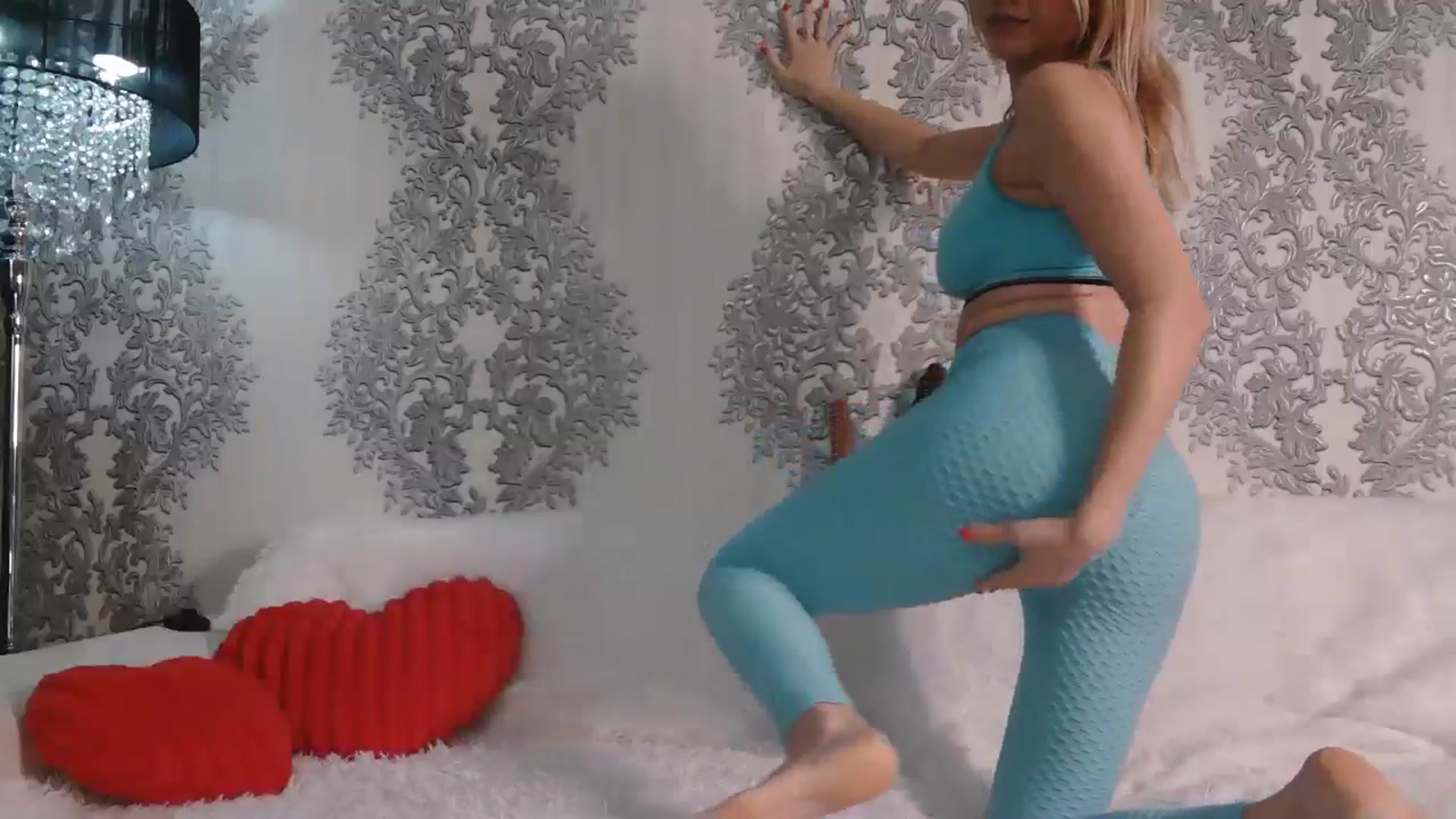 Gallery image thumbnail from velvet_49's myfreecams stream on, 04/17/2026, 06:14 image 12 of 20