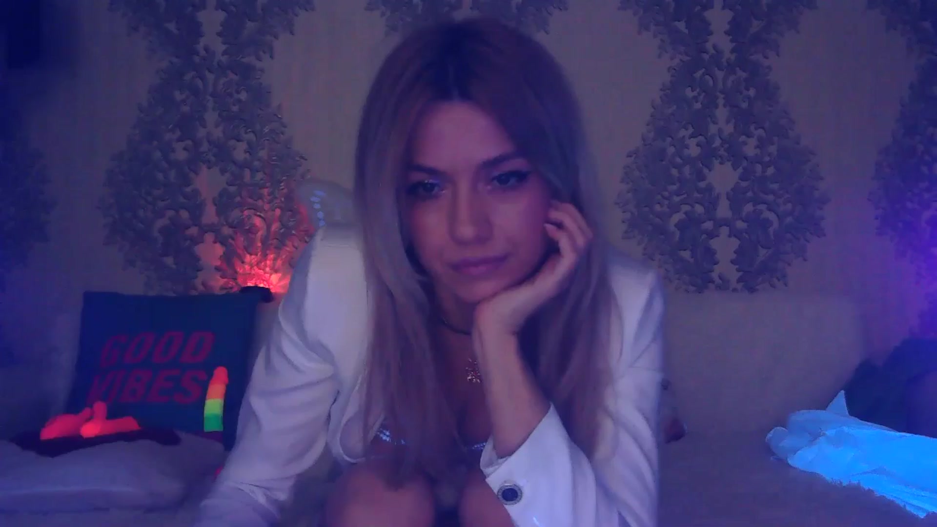 Gallery image thumbnail from velvet_49's myfreecams stream on, 05/03/2026, 04:42 image 19 of 20