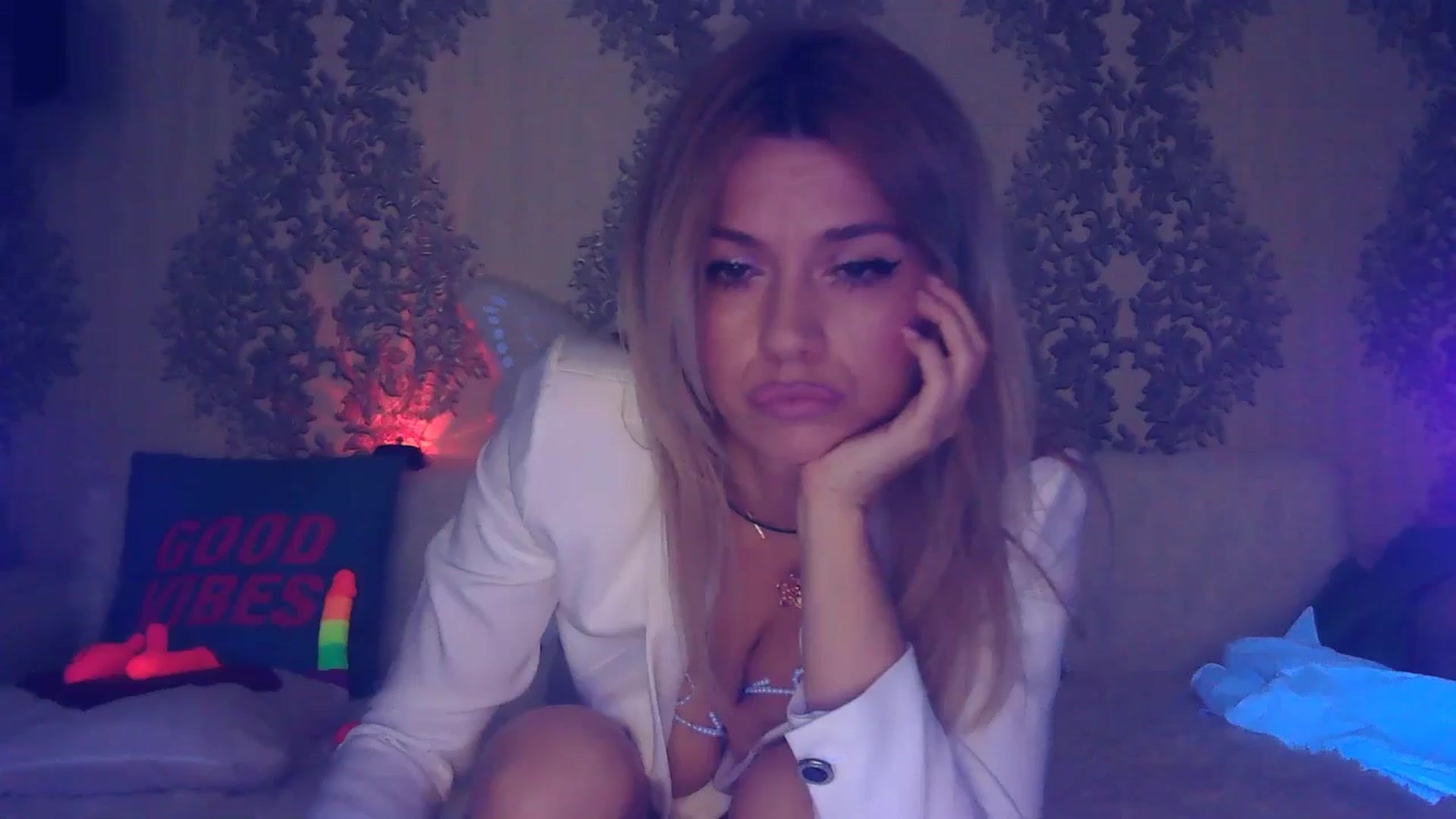 Gallery image thumbnail from velvet_49's myfreecams stream on, 05/03/2026, 04:42 image 18 of 20