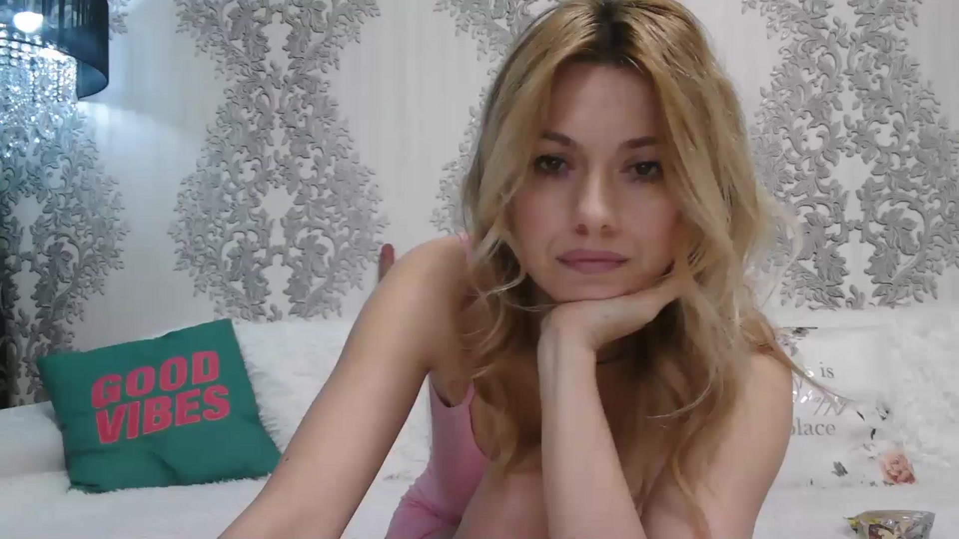 Gallery image thumbnail from velvet_49's myfreecams stream on, 05/07/2026, 06:26 image 1 of 20