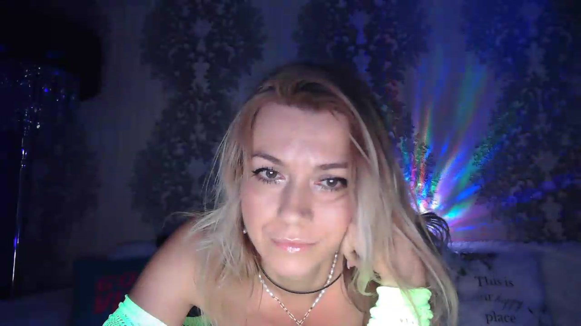 Gallery image thumbnail from velvet_49's myfreecams stream on, 05/17/2026, 06:20 image 3 of 20