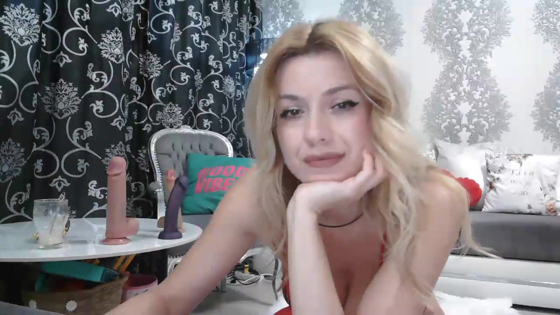 Gallery image thumbnail from velvet_49's myfreecams stream on, 05/25/2026, 05:33 image 9 of 20