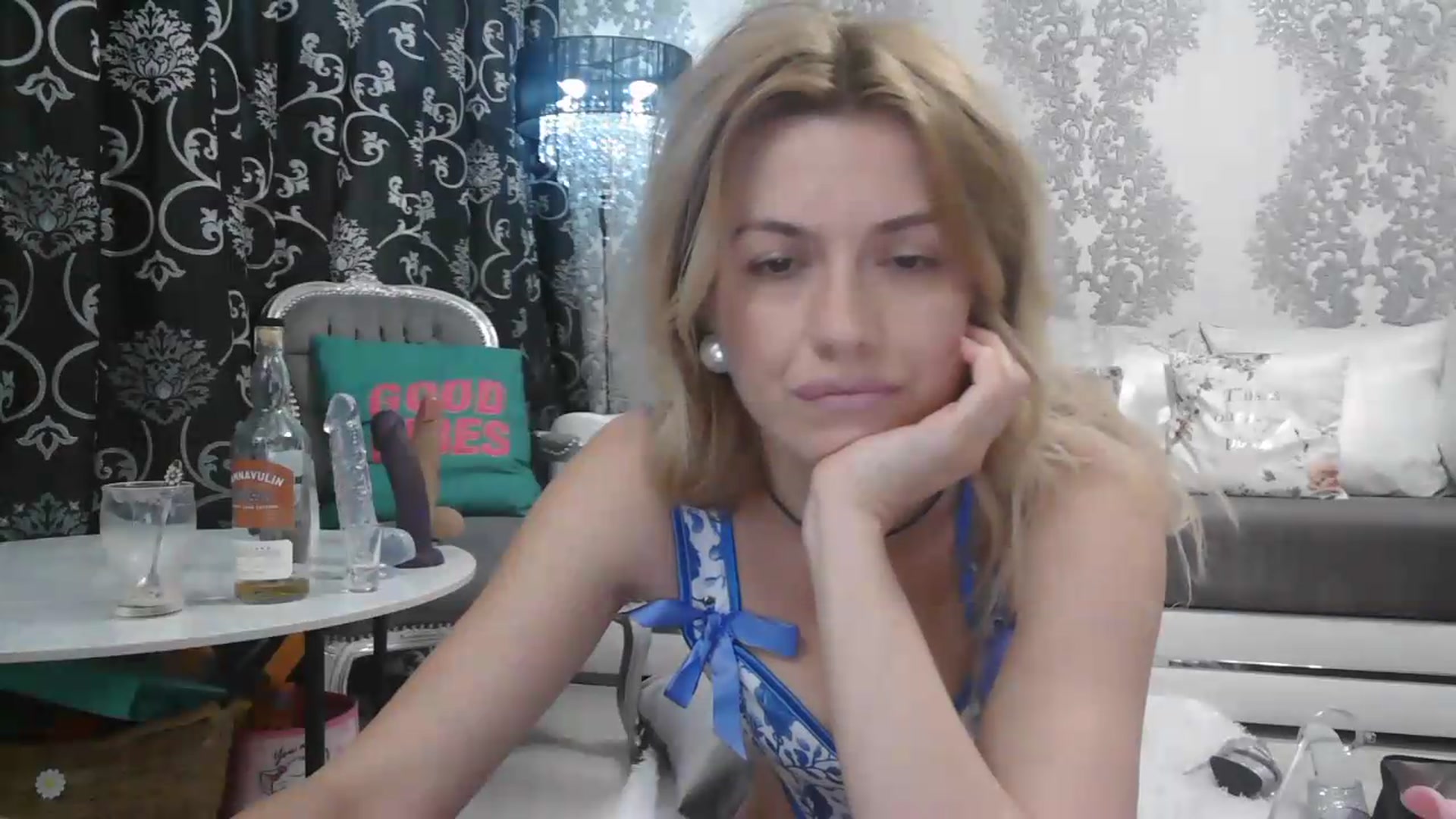 Gallery image thumbnail from velvet_49's myfreecams stream on, 05/26/2026, 05:24 image 10 of 20