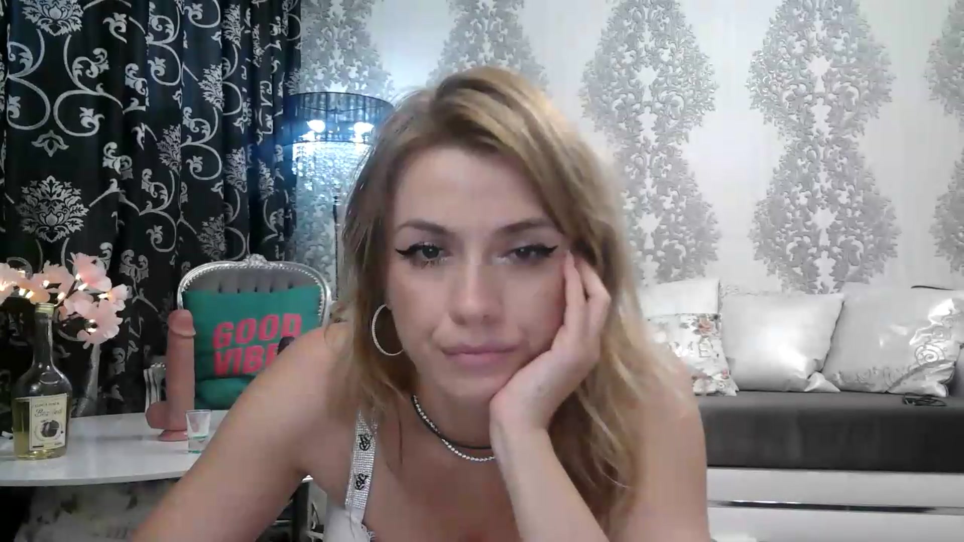 Gallery image thumbnail from velvet_49's myfreecams stream on, 06/13/2026, 07:33 image 7 of 20