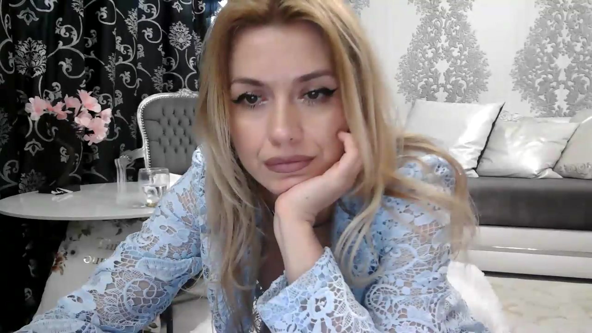 Gallery image thumbnail from velvet_49's myfreecams stream on, 06/15/2026, 07:02 image 16 of 20