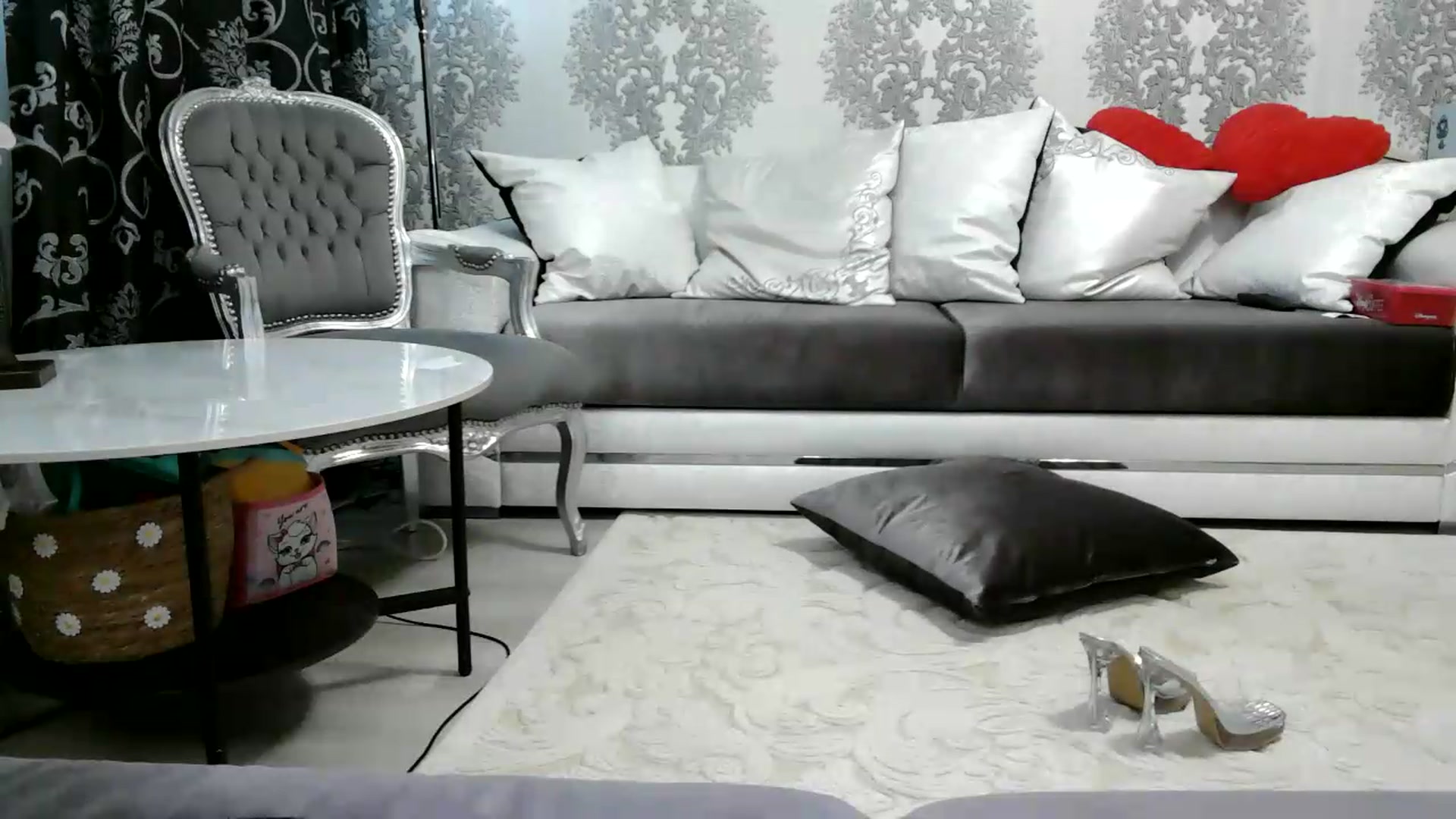 Gallery image thumbnail from velvet_49's myfreecams stream on, 06/25/2026, 07:18 image 19 of 20
