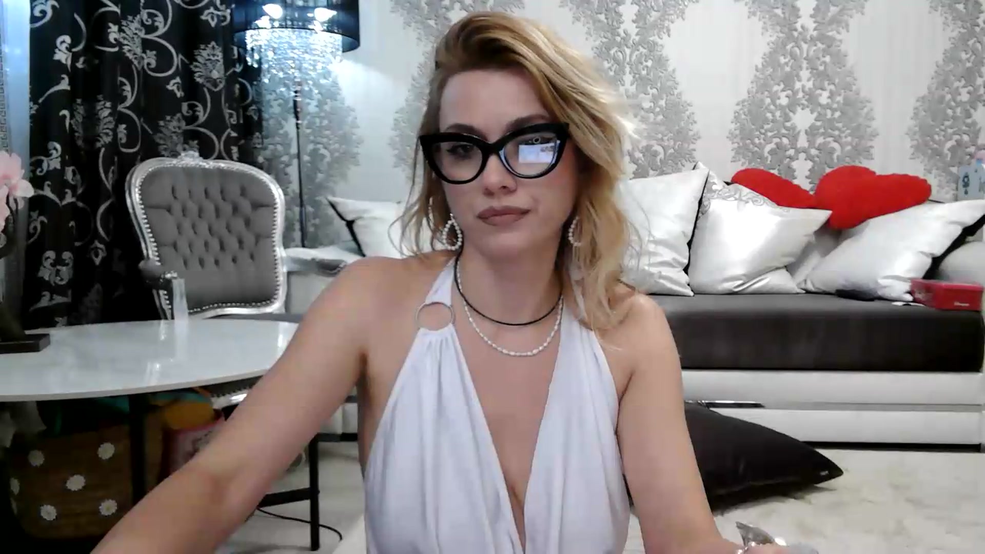 Gallery image thumbnail from velvet_49's myfreecams stream on, 06/25/2026, 07:18 image 7 of 20