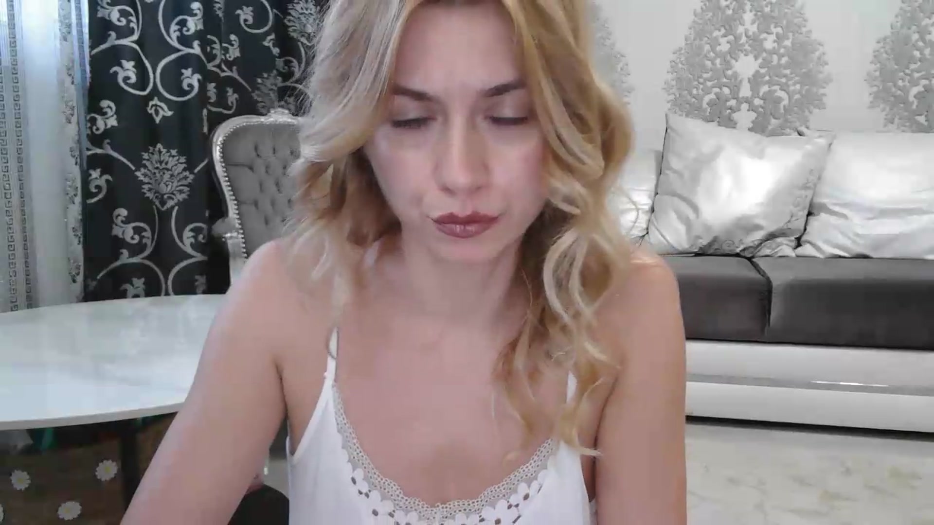 Gallery image thumbnail from velvet_49's myfreecams stream on, 07/01/2026, 13:49 image 16 of 20