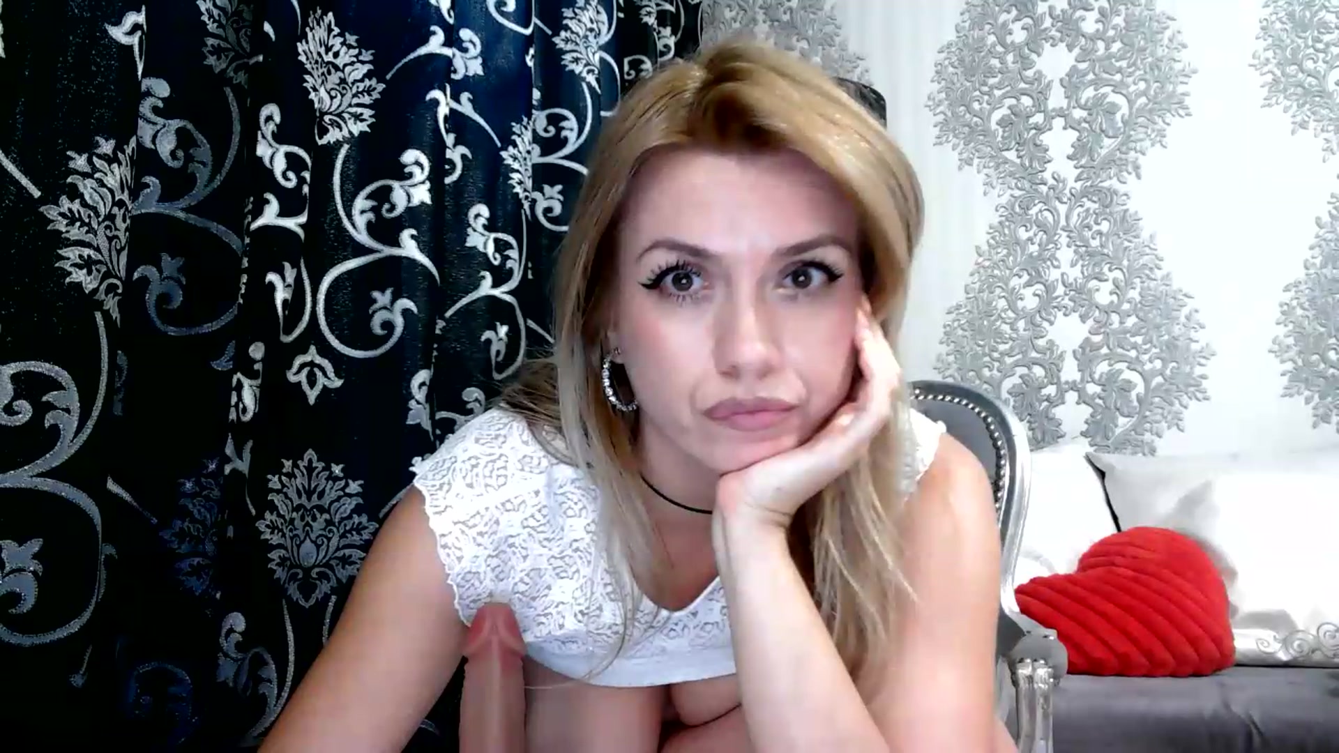 Gallery image thumbnail from velvet_49's myfreecams stream on, 07/10/2026, 07:20 image 19 of 20