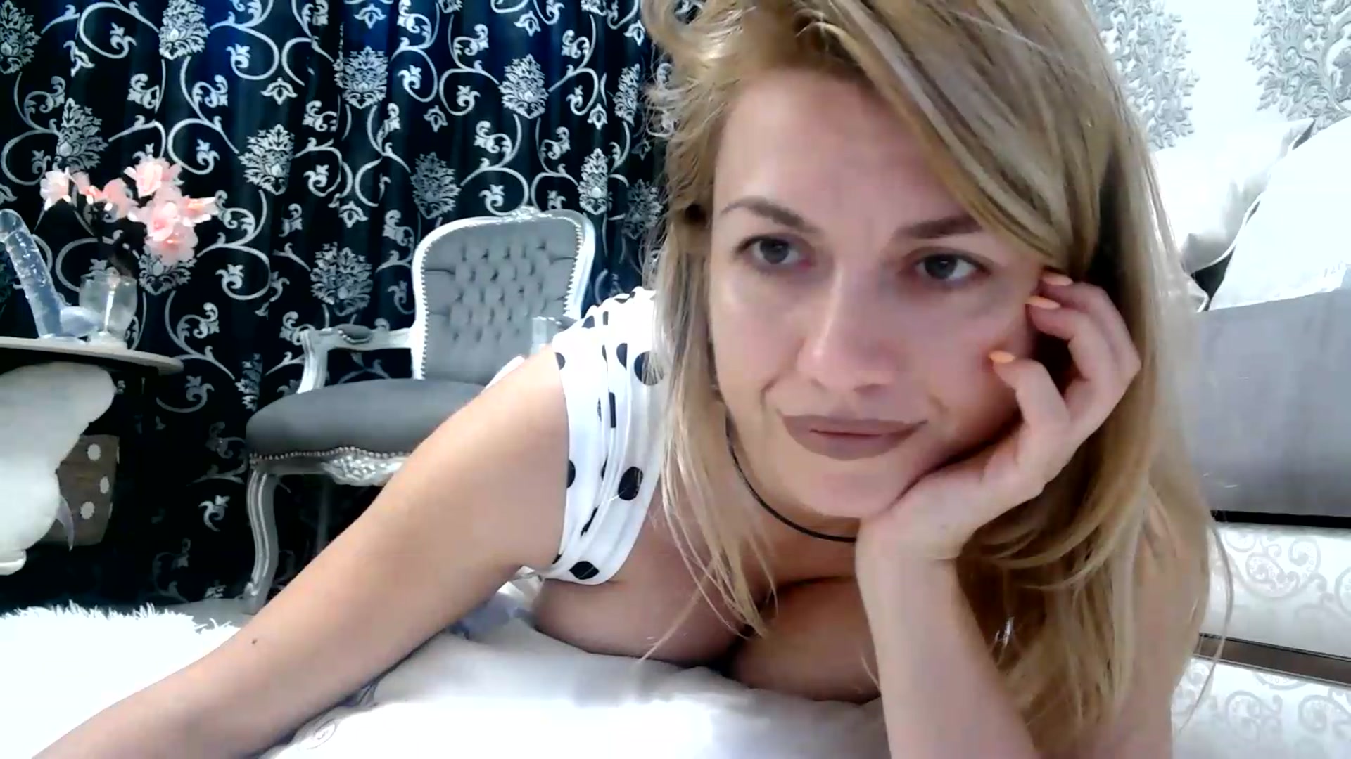Gallery image thumbnail from velvet_49's myfreecams stream on, 07/15/2026, 07:43 image 6 of 20