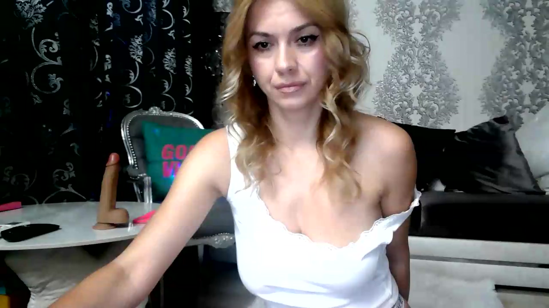 Gallery image thumbnail from velvet_49's myfreecams stream on, 07/21/2026, 05:56 image 3 of 20