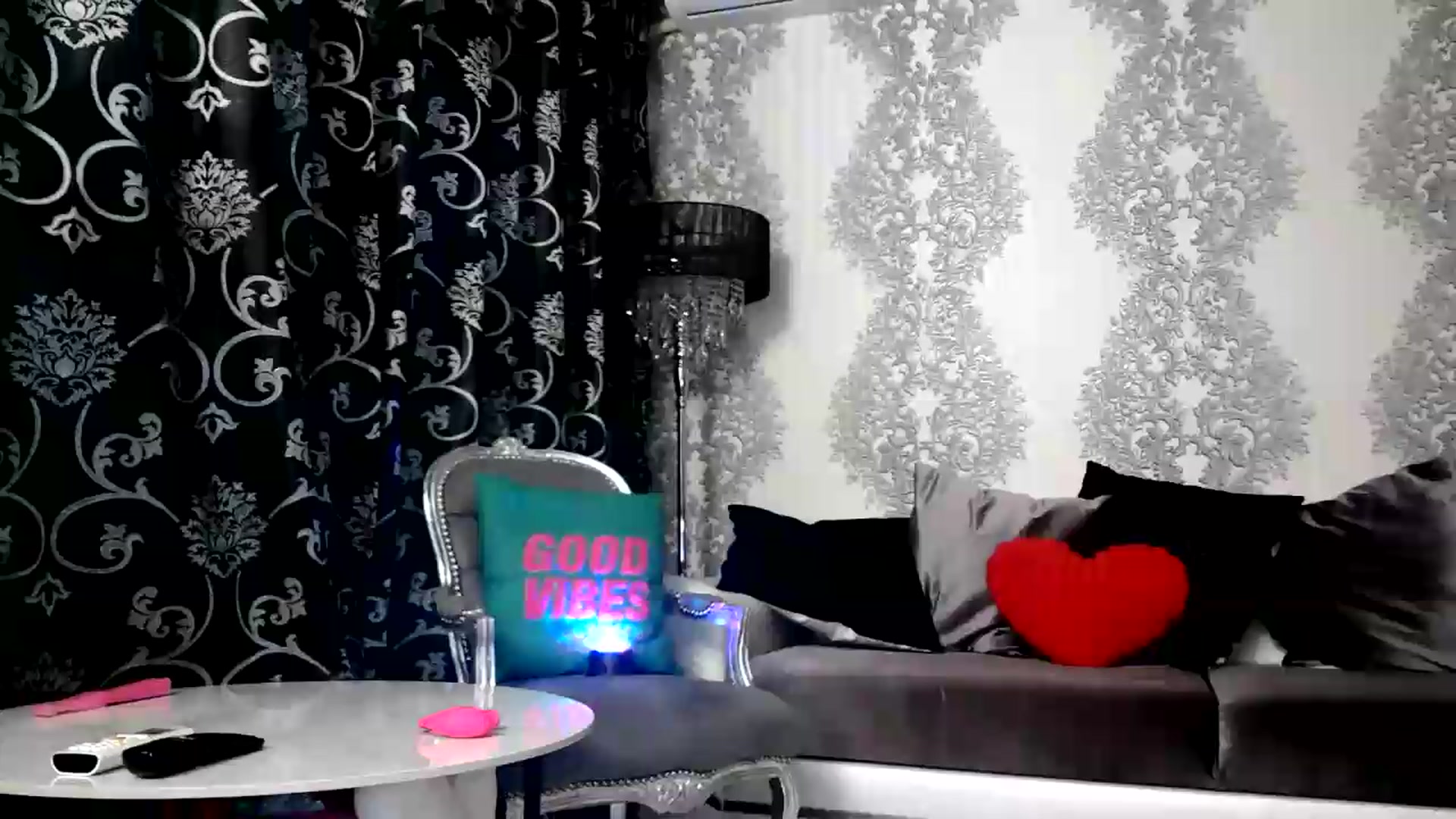 Gallery image thumbnail from velvet_49's myfreecams stream on, 07/21/2026, 05:56 image 1 of 20