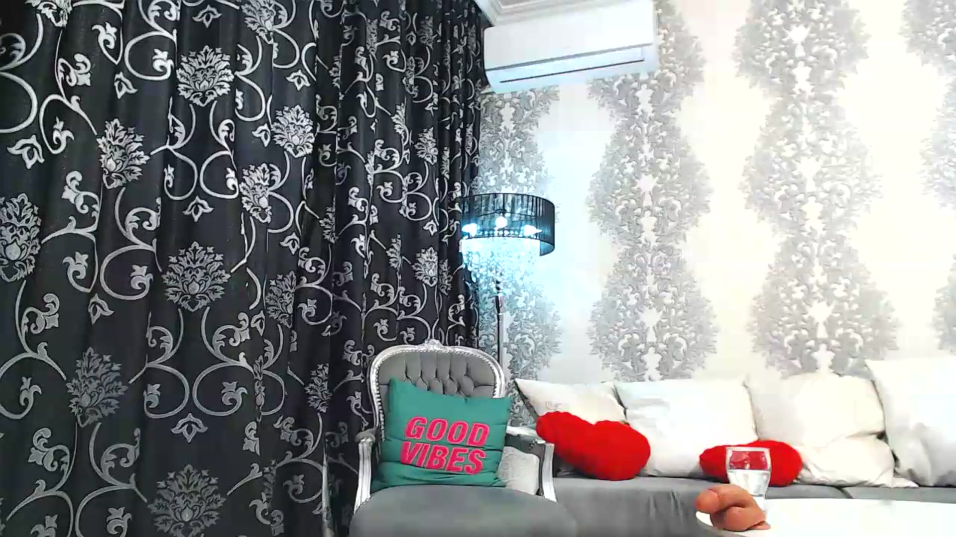 Gallery image thumbnail from velvet_49's myfreecams stream on, 08/13/2026, 04:52 image 18 of 20