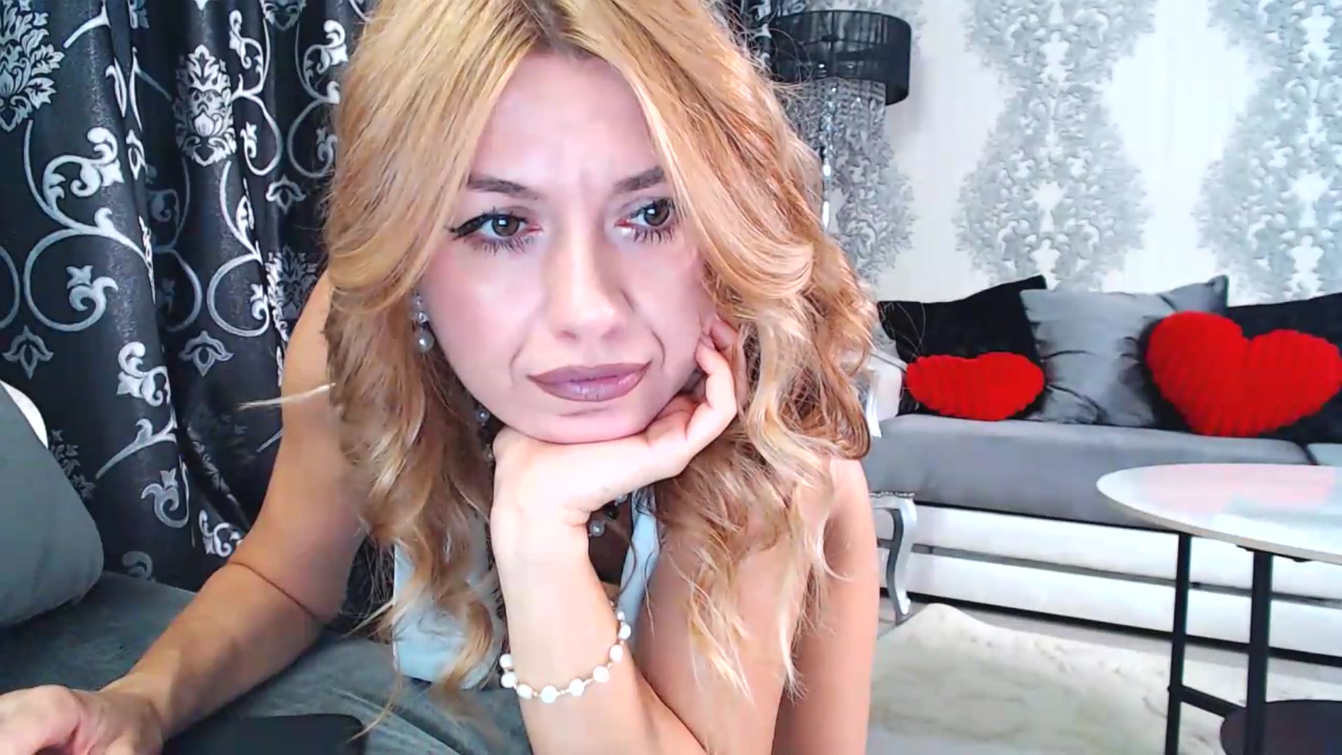 Gallery image thumbnail from velvet_49's myfreecams stream on, 08/16/2026, 05:42 image 3 of 20