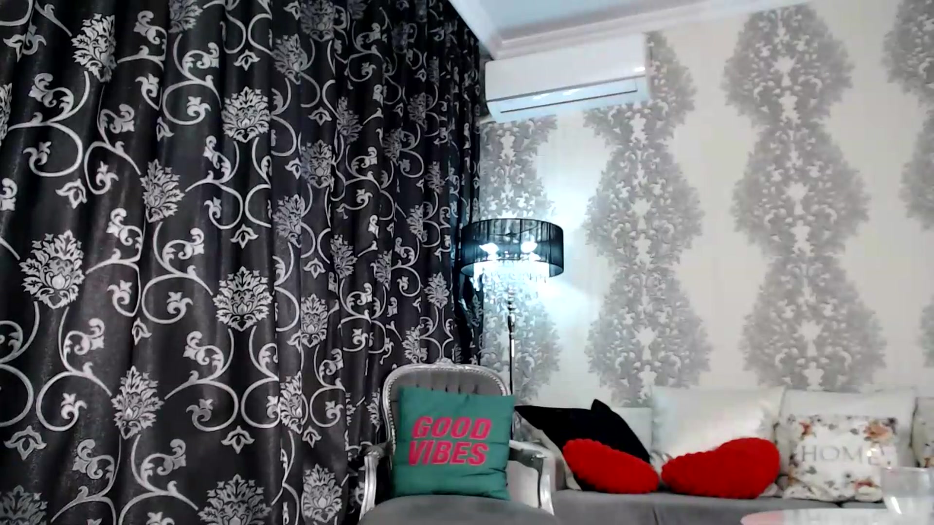 Gallery image thumbnail from velvet_49's myfreecams stream on, 08/23/2026, 04:35 image 11 of 20