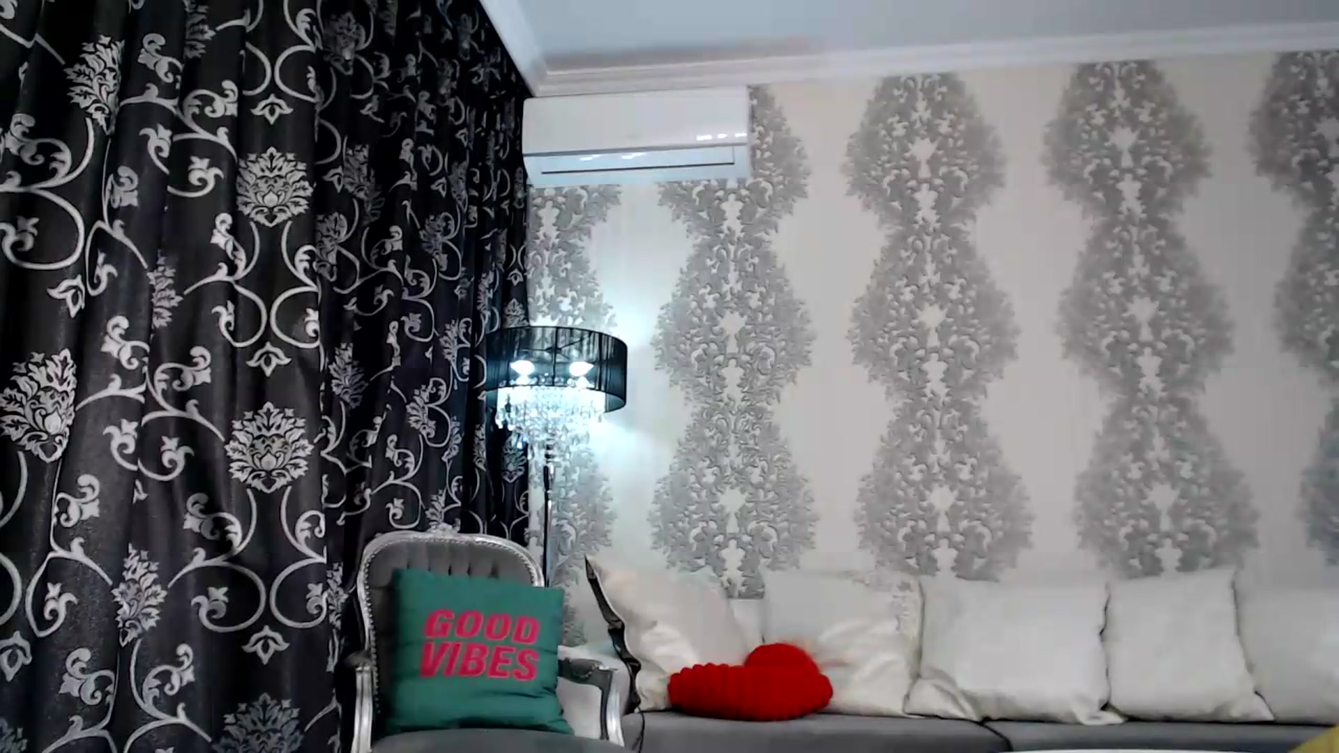 Gallery image thumbnail from velvet_49's myfreecams stream on, 08/30/2026, 05:10 image 17 of 20