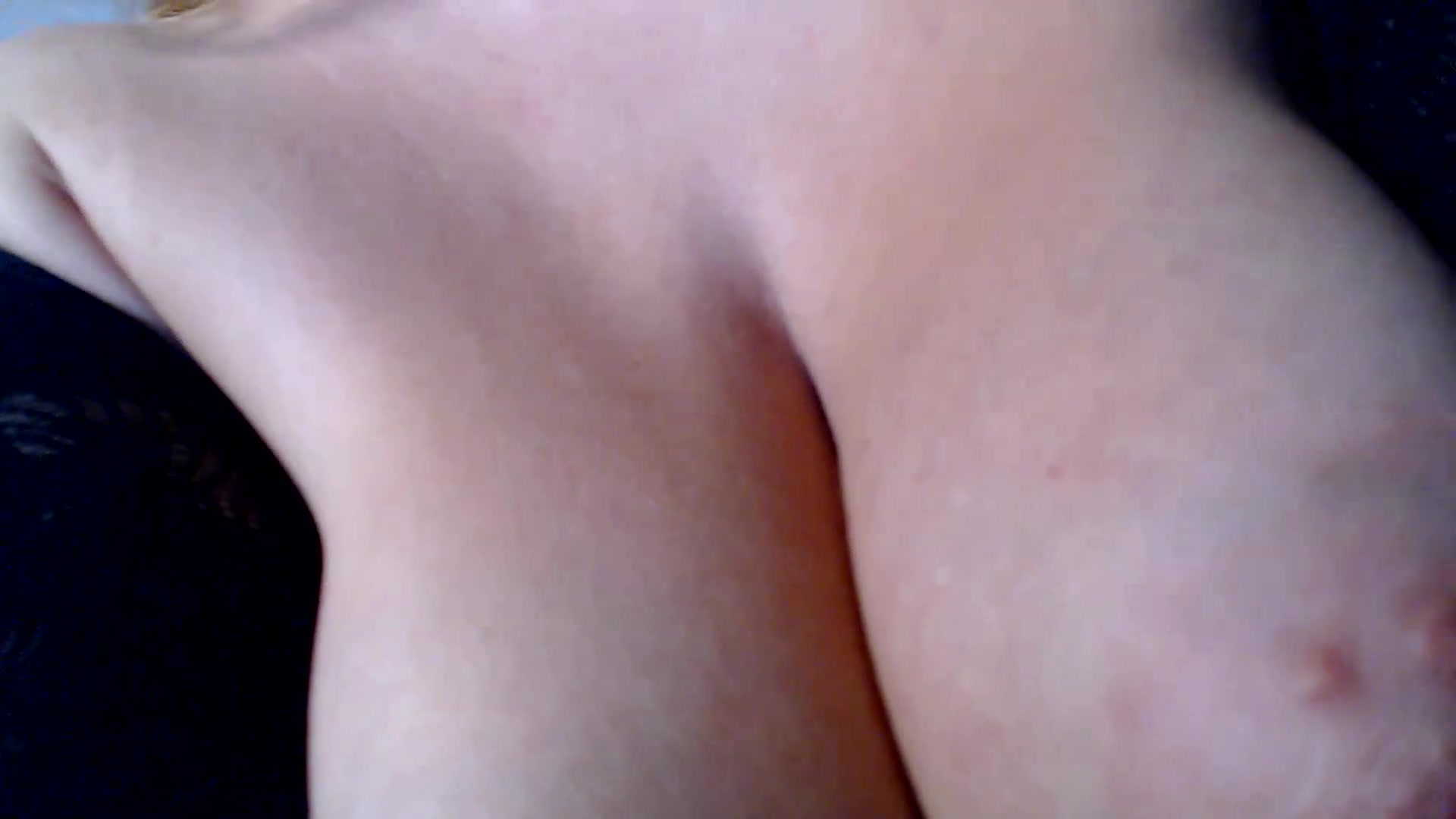 Gallery image thumbnail from velvet_49's myfreecams stream on, 08/31/2026, 04:28 image 18 of 20