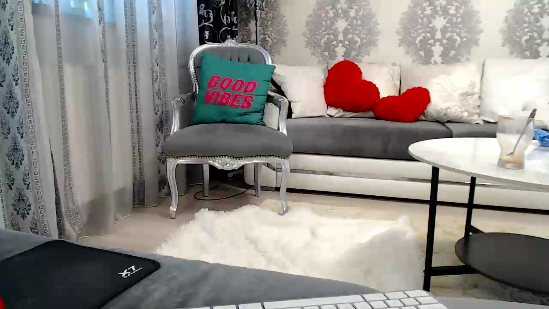 Gallery image thumbnail from velvet_49's myfreecams stream on, 09/08/2026, 04:29 image 15 of 20
