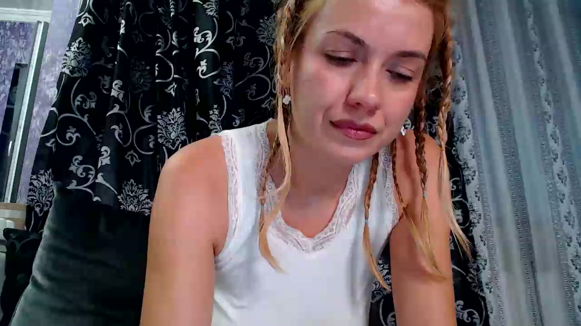 Gallery image thumbnail from velvet_49's myfreecams stream on, 09/13/2026, 05:15 image 1 of 20