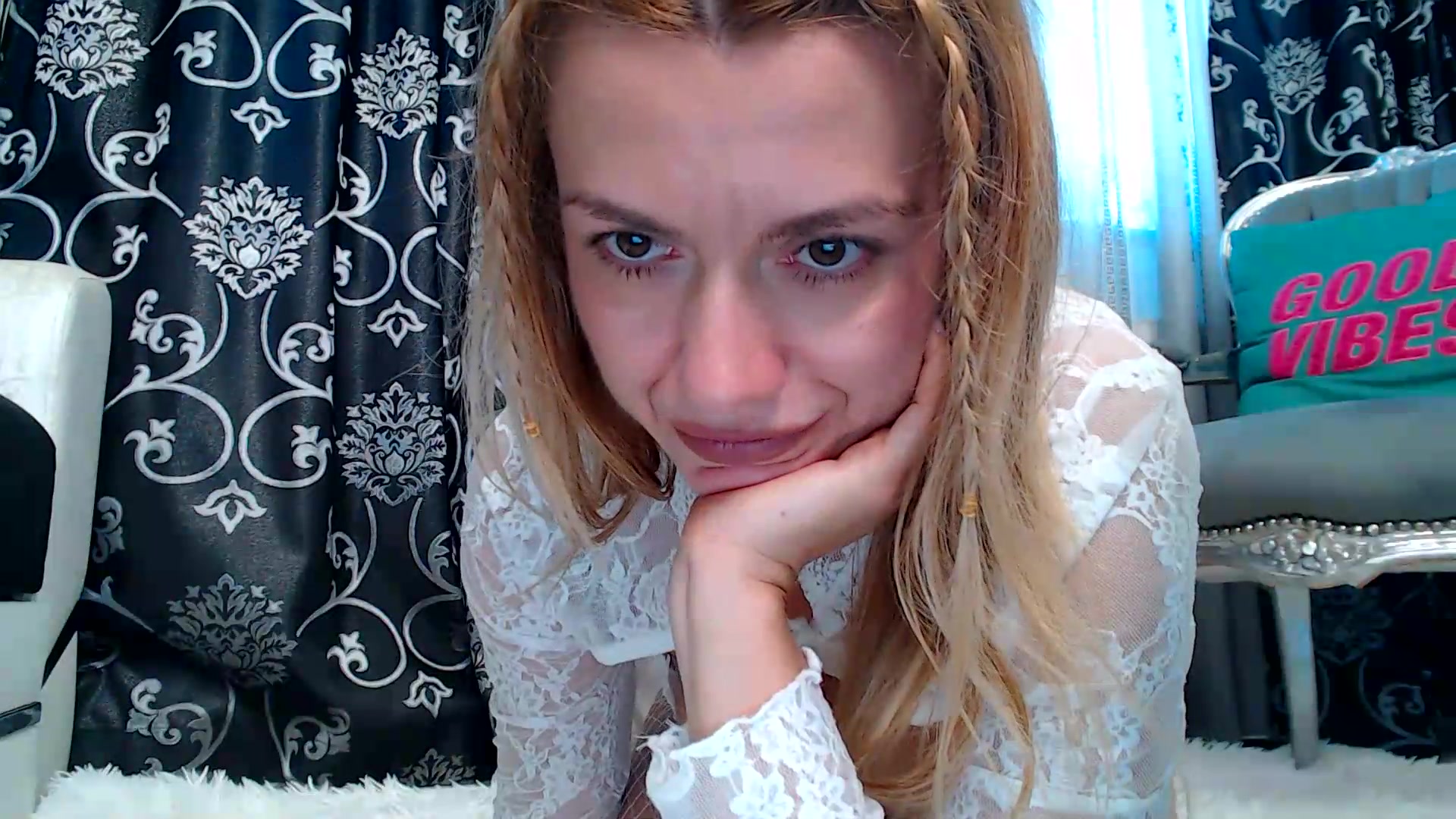 Gallery image thumbnail from velvet_49's myfreecams stream on, 09/17/2026, 07:10 image 19 of 20