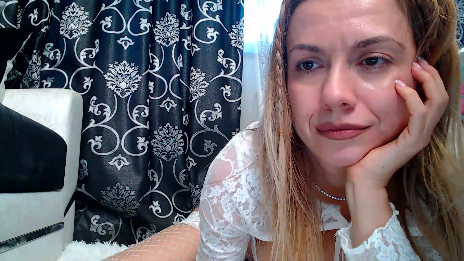 Gallery image thumbnail from velvet_49's myfreecams stream on, 09/17/2026, 07:10 image 11 of 20