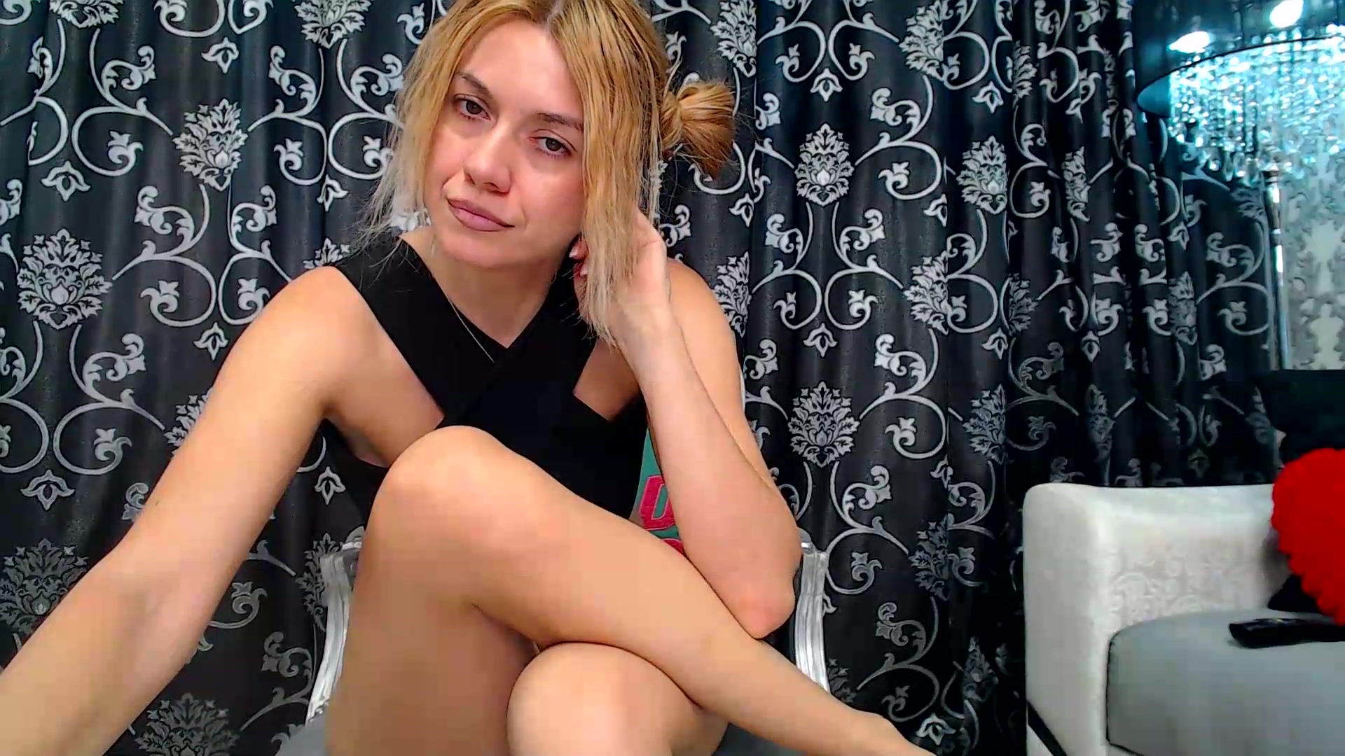 Gallery image thumbnail from velvet_49's myfreecams stream on, 09/18/2026, 05:12 image 8 of 20