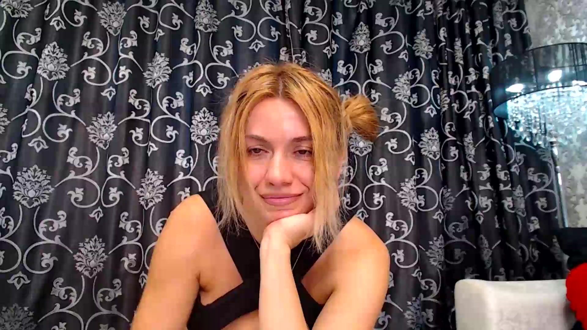 Gallery image thumbnail from velvet_49's myfreecams stream on, 09/18/2026, 05:49 image 18 of 20