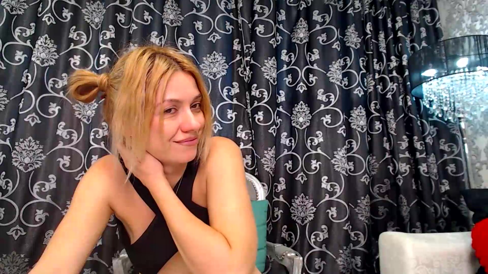 Gallery image thumbnail from velvet_49's myfreecams stream on, 09/18/2026, 05:49 image 17 of 20