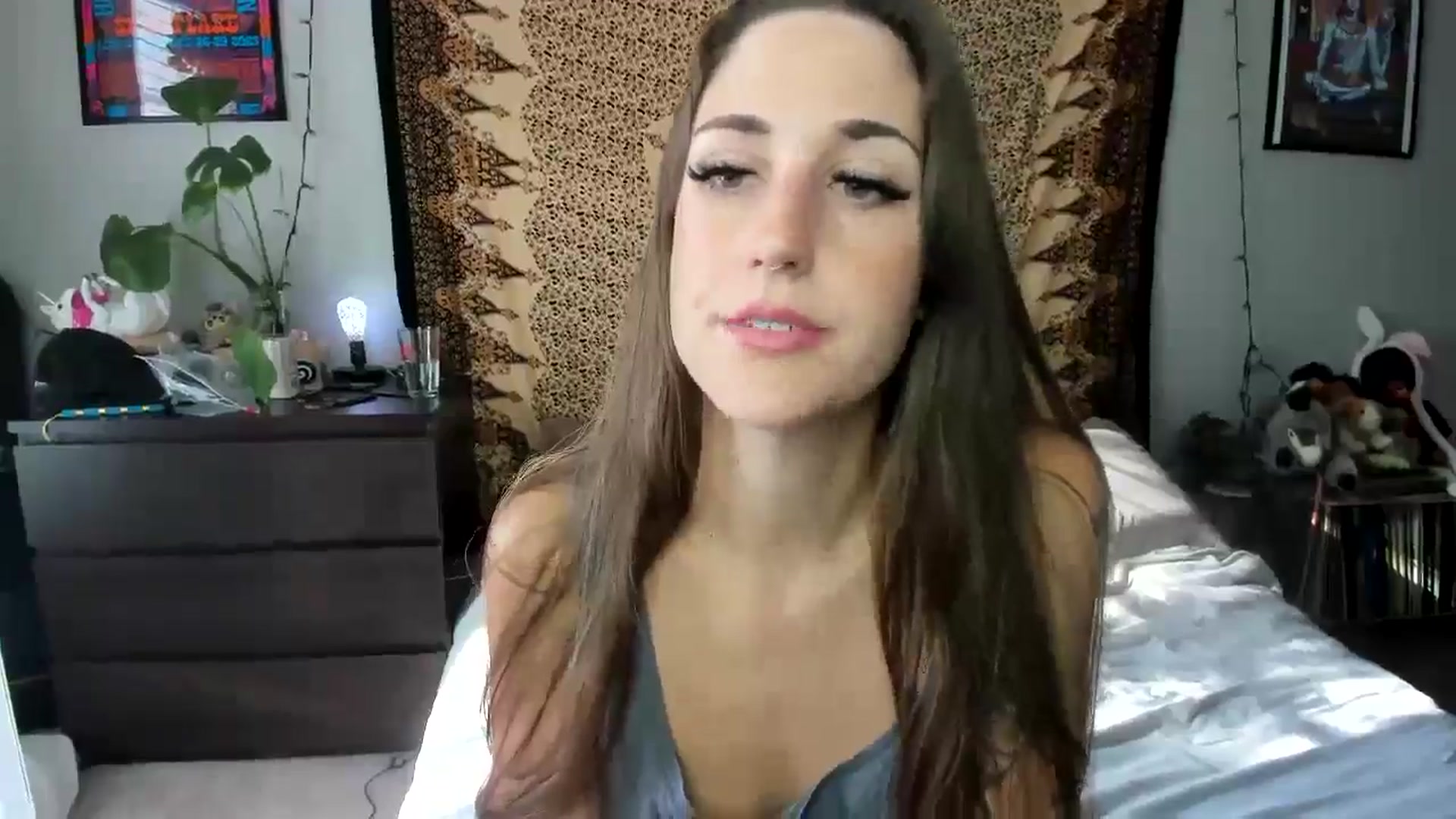Gallery image thumbnail from velvet_fawn's myfreecams stream on, 05/24/2024, 12:59 image 5 of 20