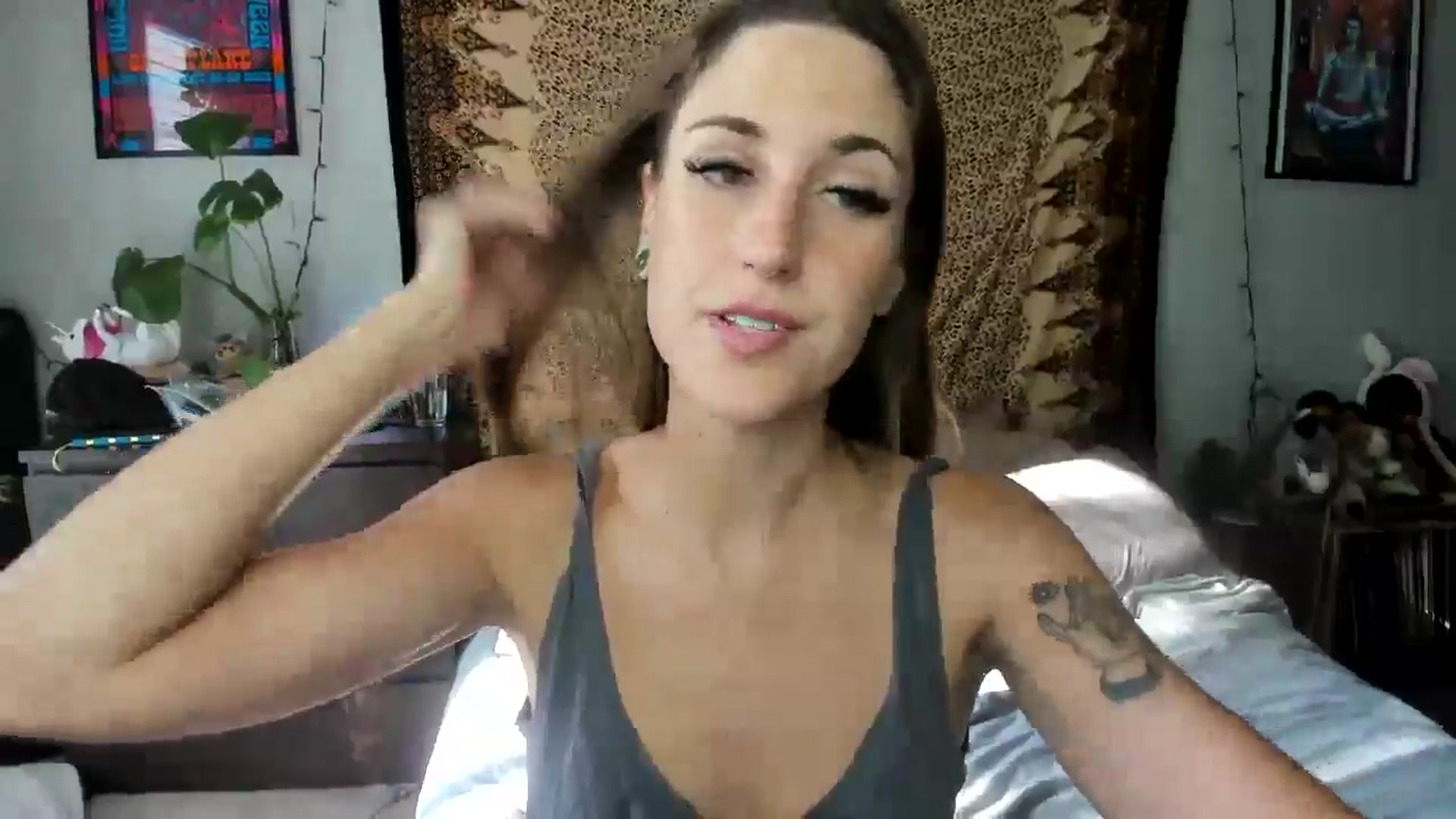 Gallery image thumbnail from velvet_fawn's myfreecams stream on, 05/24/2024, 12:59 image 7 of 20