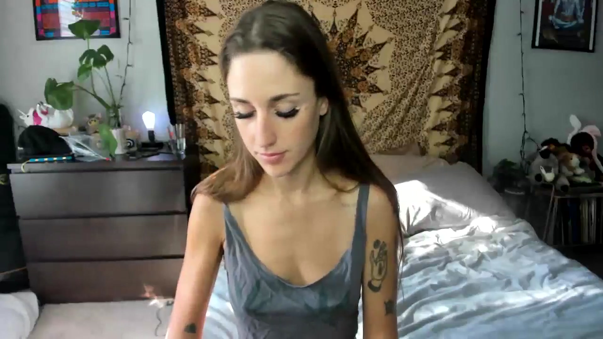 Gallery image thumbnail from velvet_fawn's myfreecams stream on, 05/24/2024, 12:59 image 14 of 20