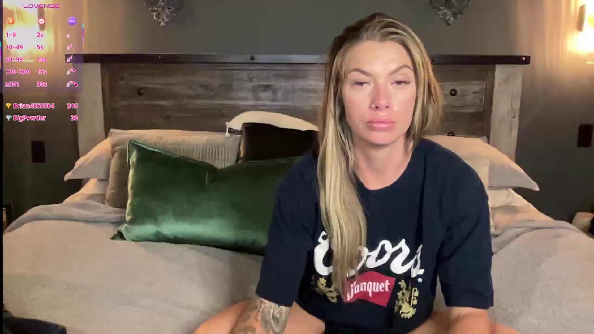 Gallery image thumbnail from velvethoneyXo's myfreecams stream on, 06/29/2026, 06:29 image 13 of 20