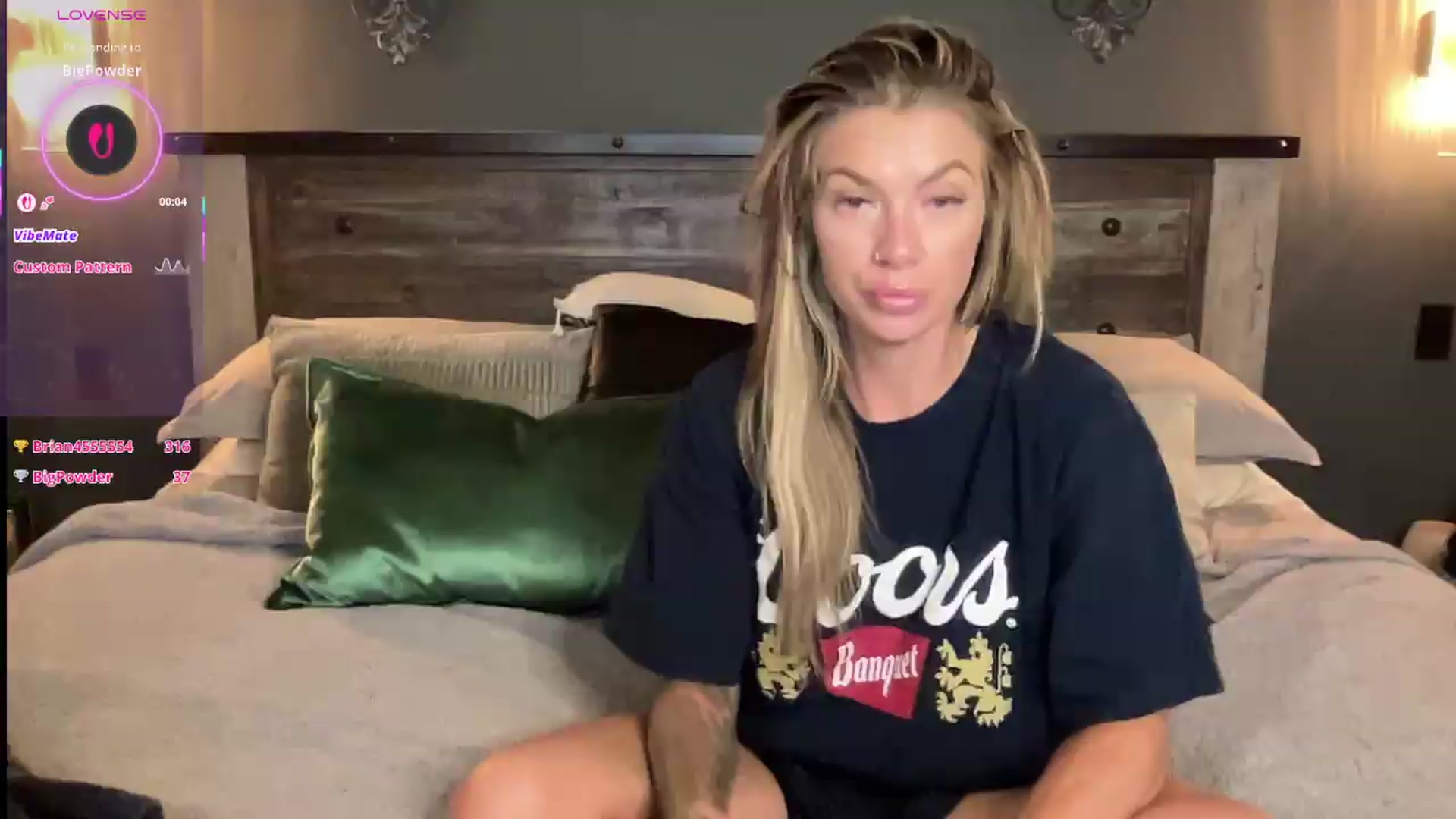 Gallery image thumbnail from velvethoneyXo's myfreecams stream on, 06/29/2026, 06:29 image 17 of 20