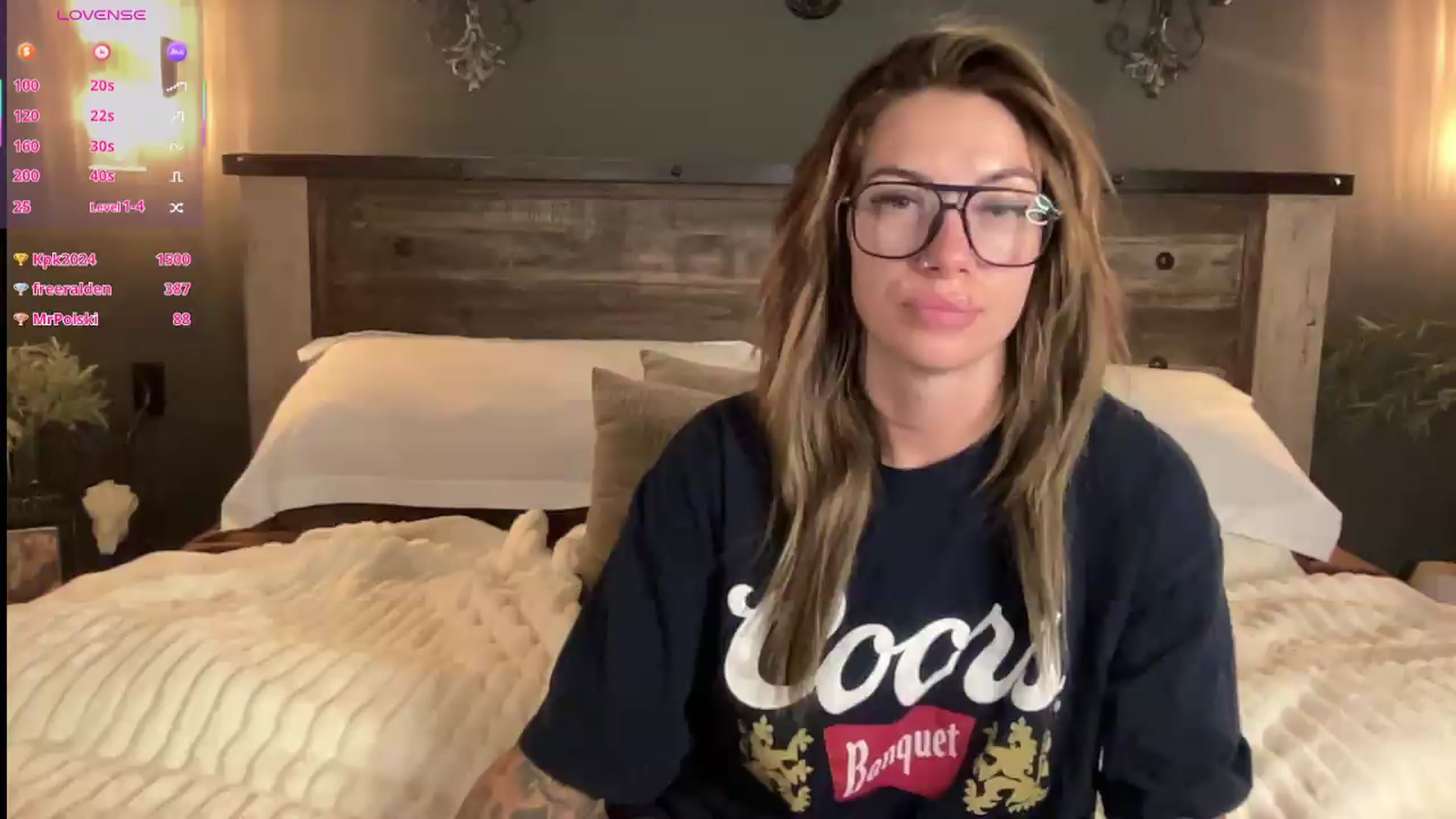 Gallery image thumbnail from velvethoneyXo's myfreecams stream on, 08/10/2026, 06:56 image 20 of 20