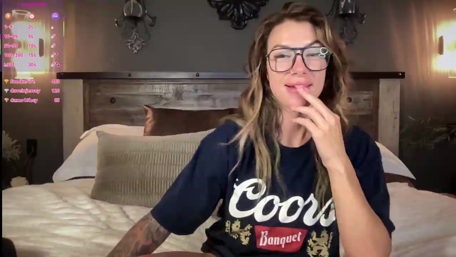 Gallery image thumbnail from velvethoneyXo's myfreecams stream on, 08/17/2026, 07:12 image 20 of 20
