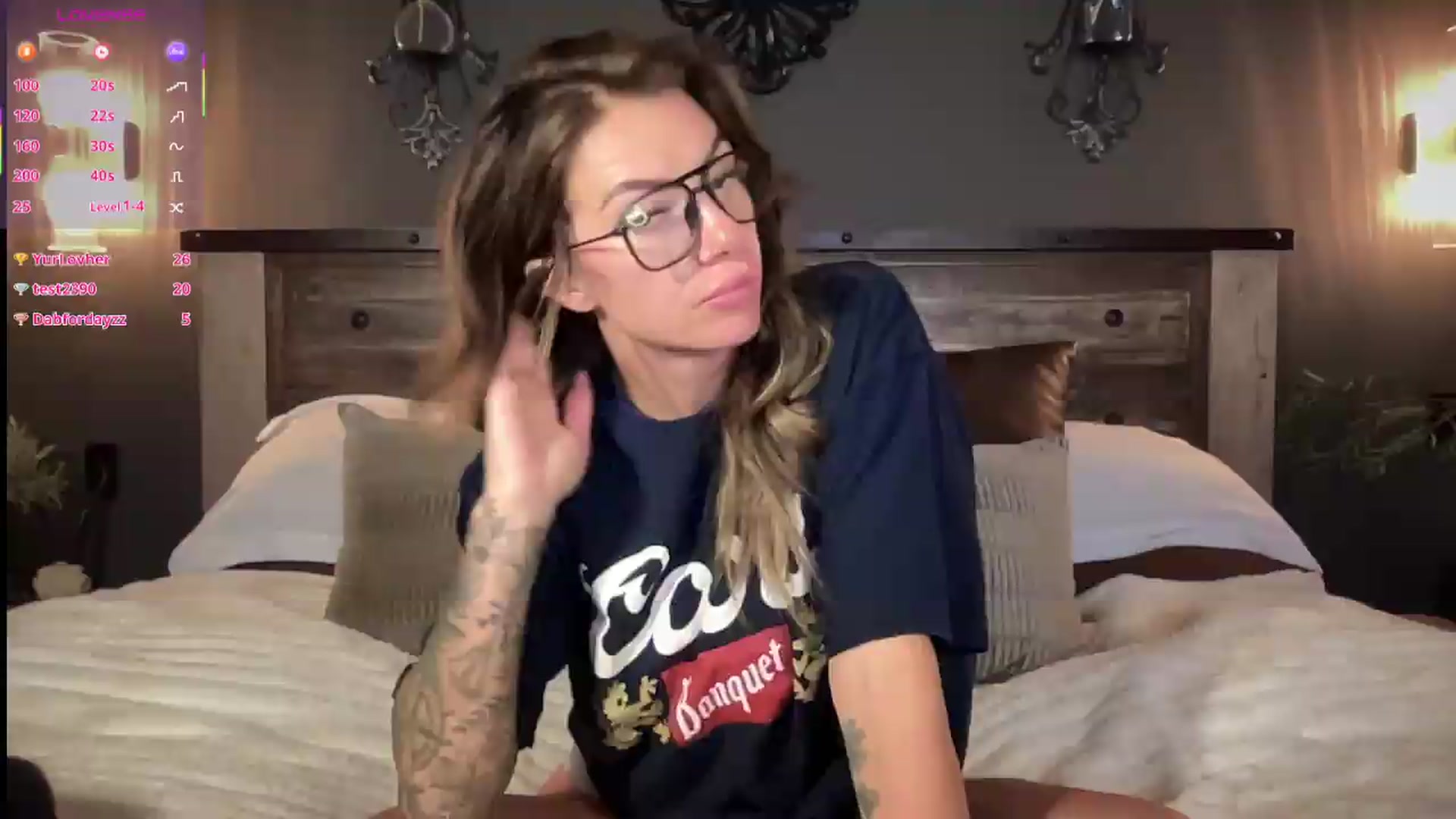 Gallery image thumbnail from velvethoneyXo's myfreecams stream on, 08/17/2026, 07:12 image 2 of 20